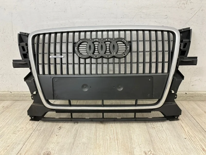 Решетка радиатора без значка Audi Q5 2009-2012 8R