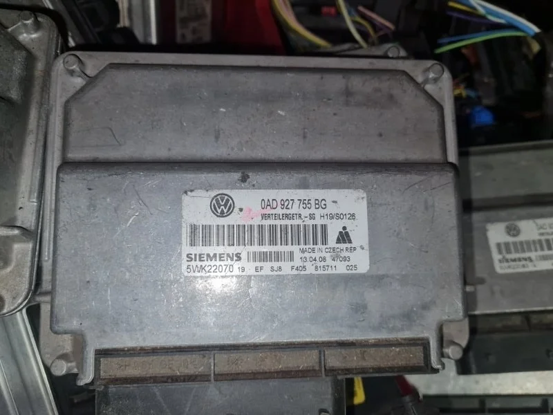 Блок управления раздаткой Volkswagen Touareg 2009 7L7