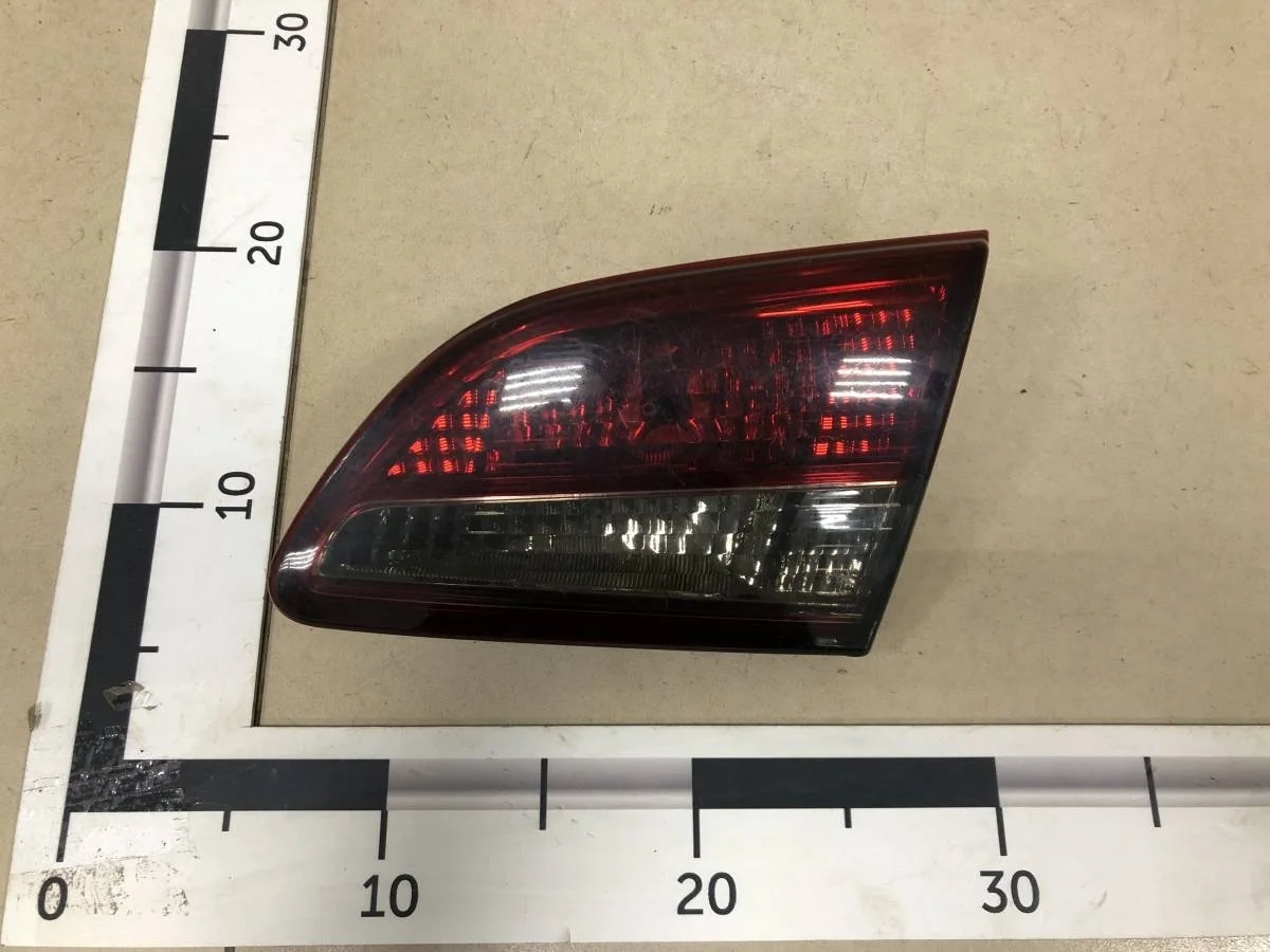 Фонарь задний внутренний правый Nissan Almera 3 G11, G15 2012>