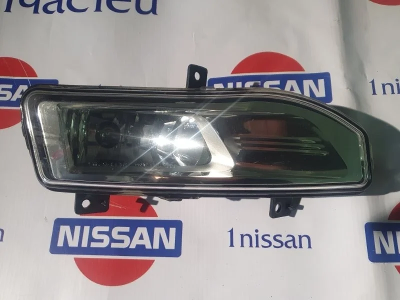 Фара противотуманная "Nissan X Trail 2014 н.в. 261558995A T32 MR20, передняя левая