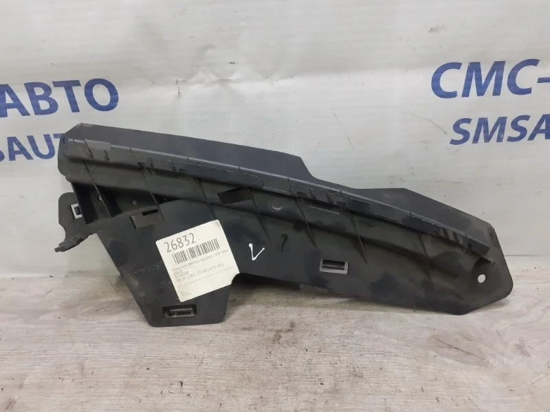 Кронштейн бампера под фару Volvo S80 30796388, передний правый