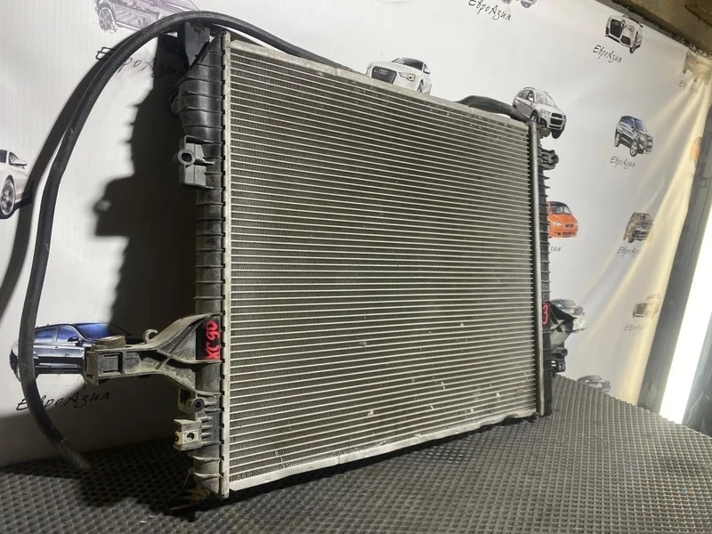 Радиатор охлаждения двигателя Volvo Xc90 2020 31293550