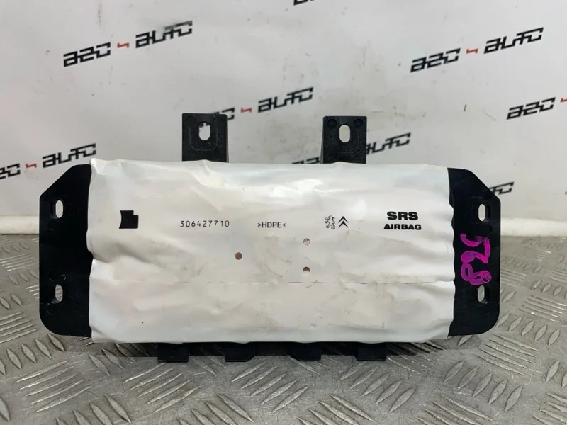 Подушка безопасности пассажира Citroen Ds4 2012 9687158080 1 N