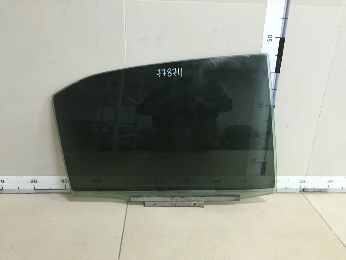 Стекло двери задней правой Toyota Camry V40 2006-2011