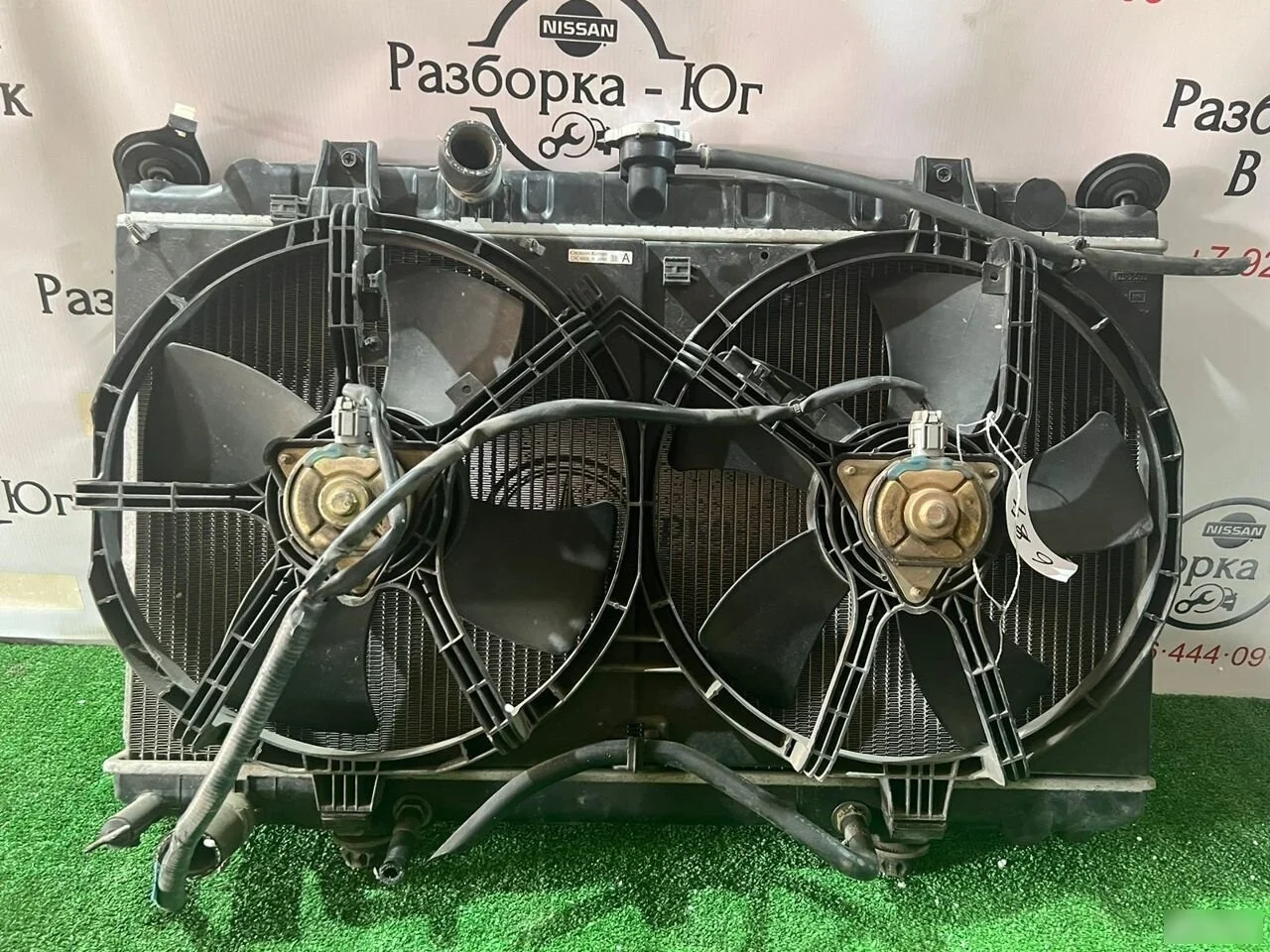 Радиатор с вентилятором Nissan Primera P12