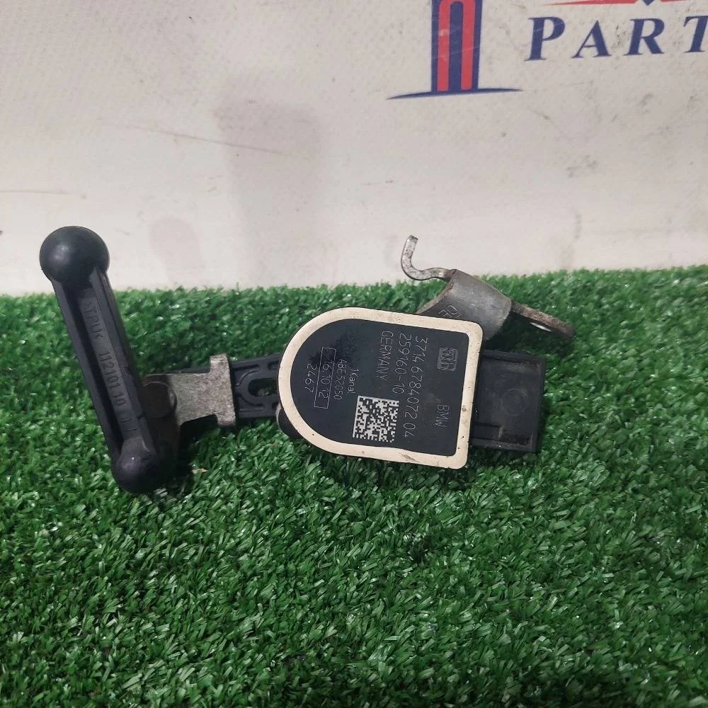 Датчик дорожного просвета BMW F10