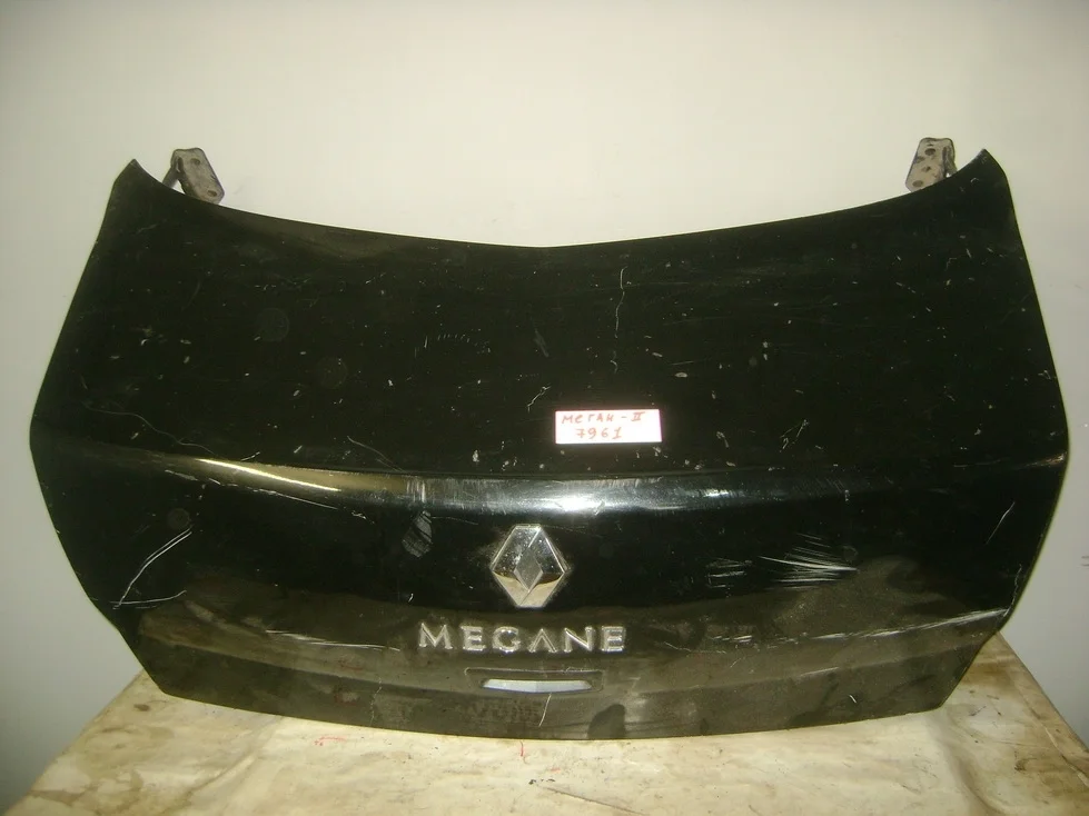 Крышка багажника Renault Megane II 2002-2009