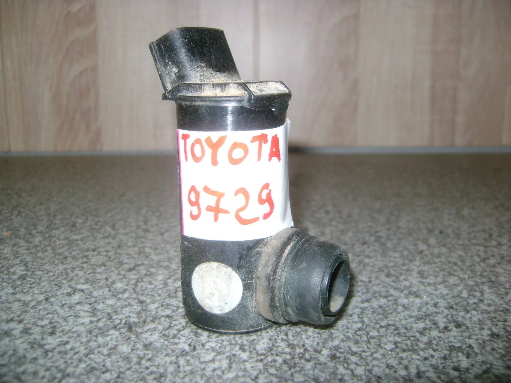 насос омывателя Toyota Land Cruiser 100 1998-2007