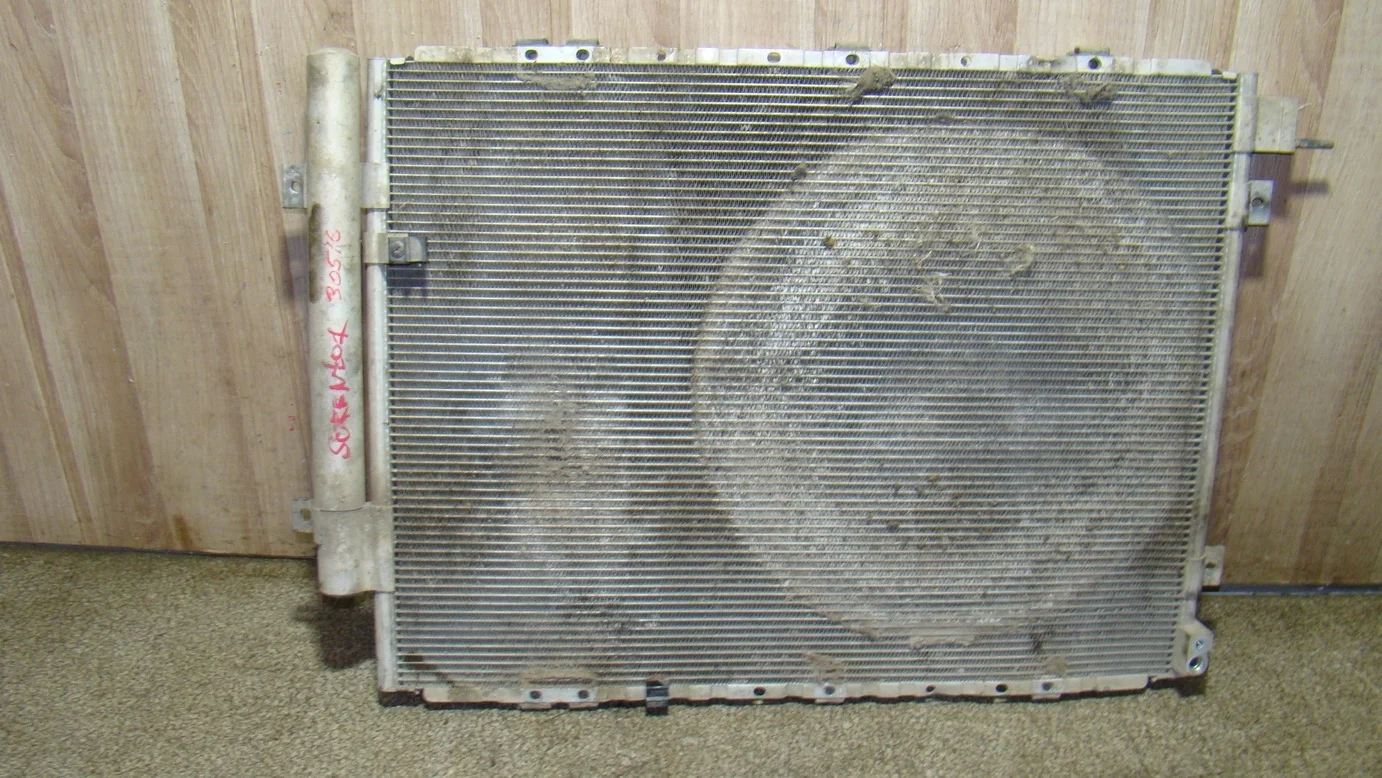 радиатор кондиционера (конденсер) Kia Sorento I (BL) 2002-2009