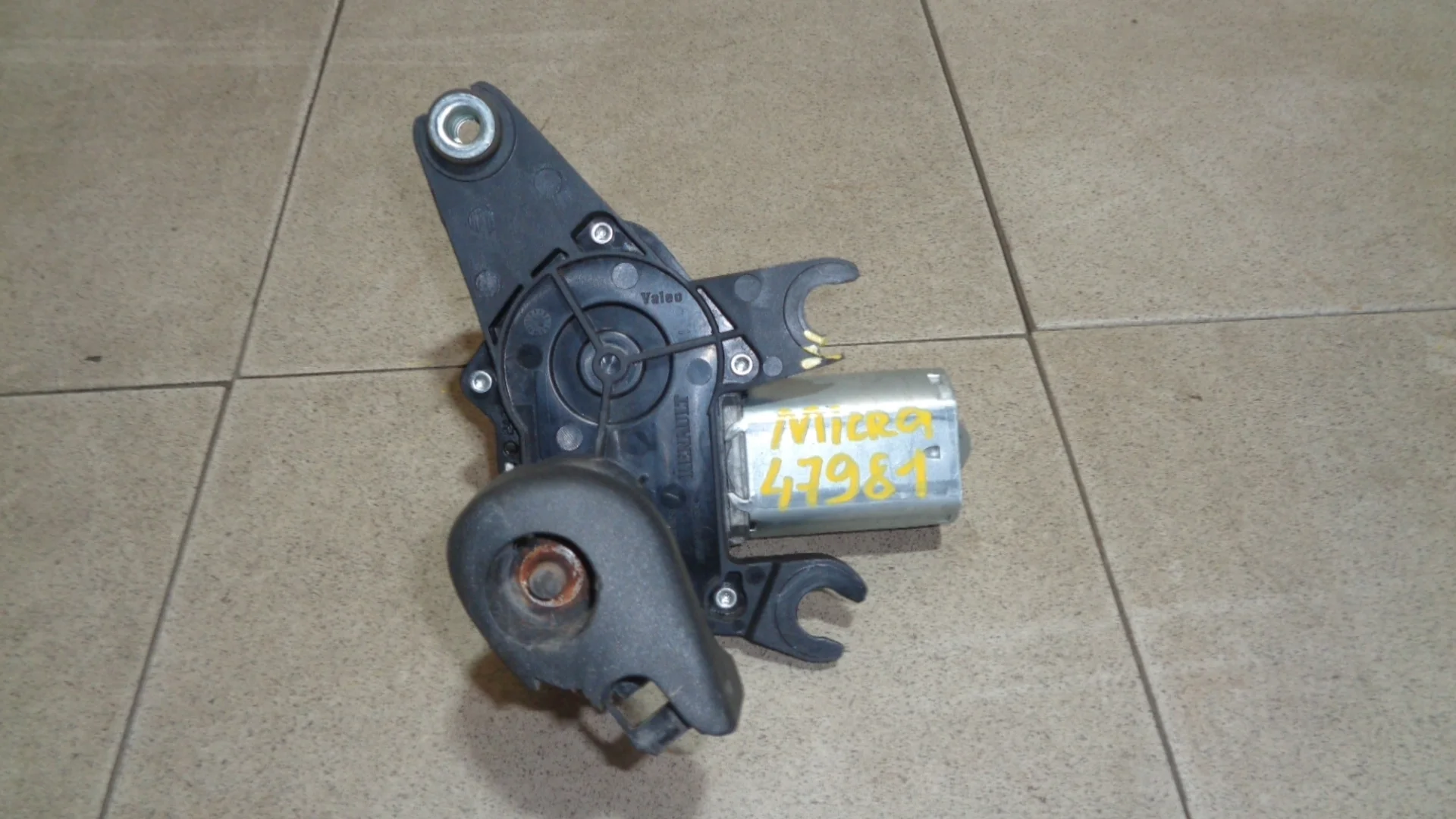 Моторчик стеклоочистителя задний Nissan Micra (K12) 2002-2010