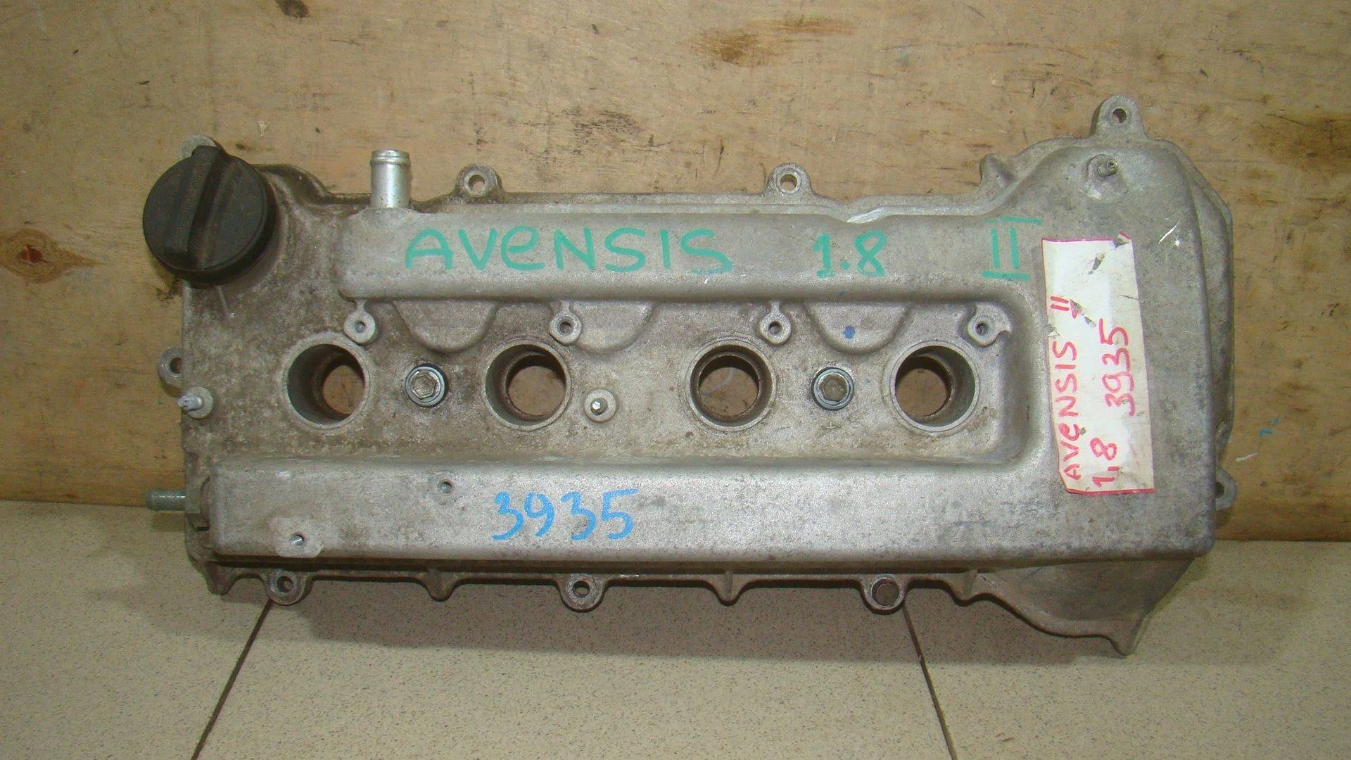 крышка головки блока (клапанная) Toyota Avensis II (T250) 2003-2009