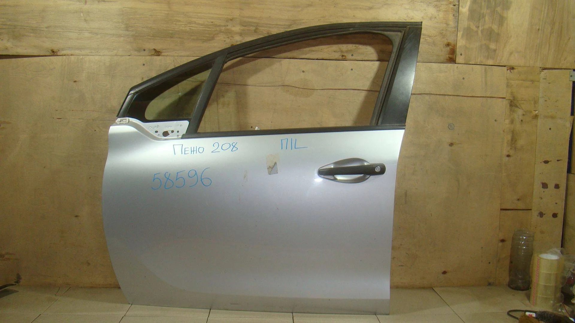 дверь Peugeot 208 2012-2019