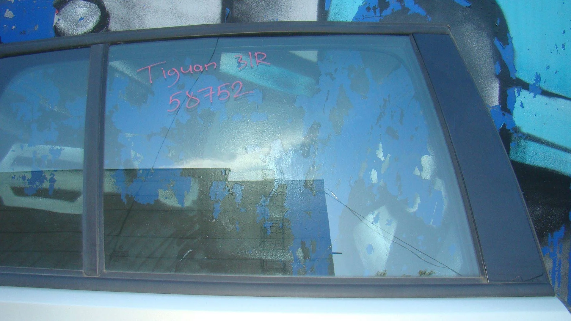 Стекло двери задней правой VW Tiguan I 2007-2016