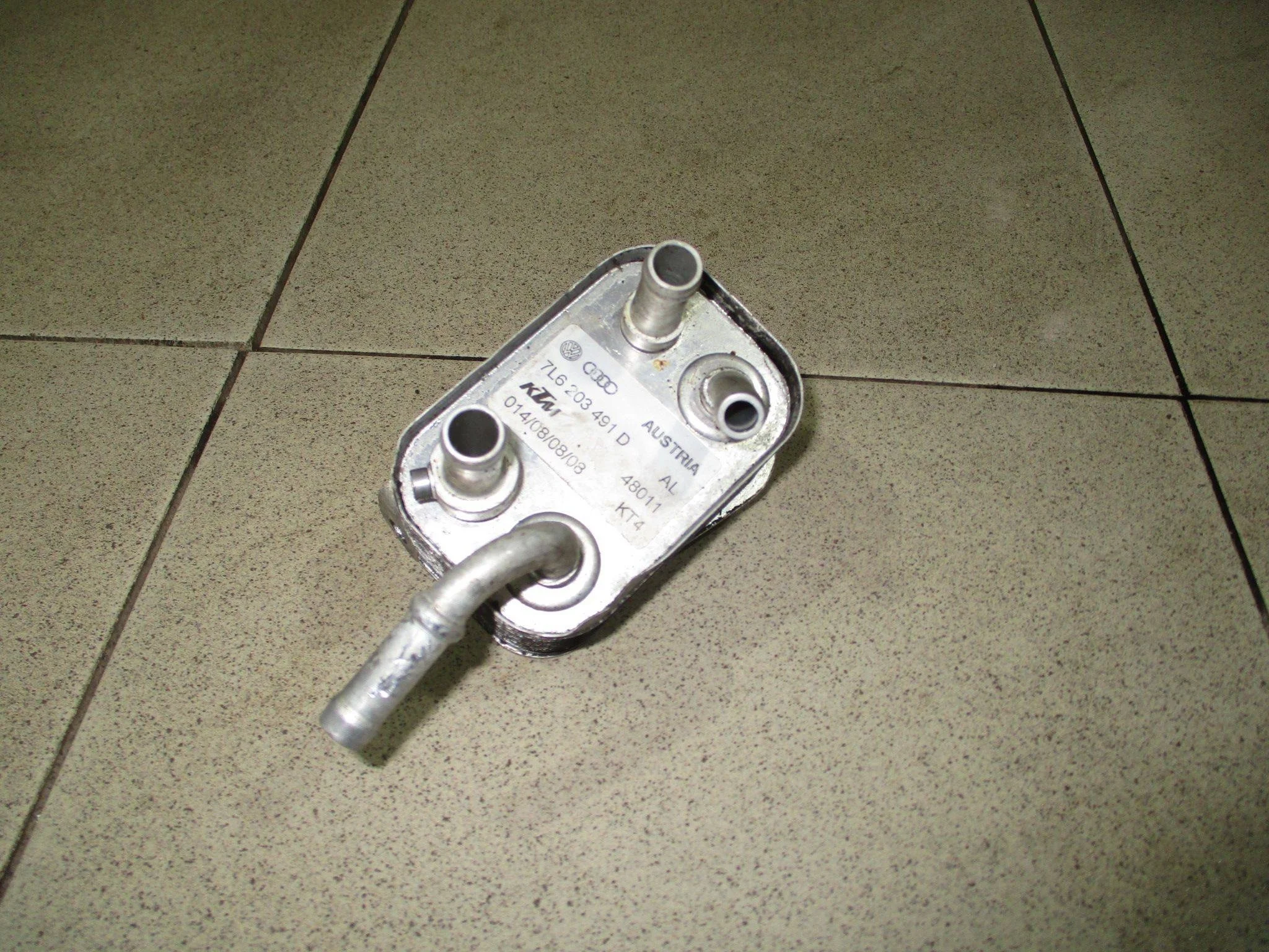 Радиатор топливный Audi Q7 (4L) 2005-2015
