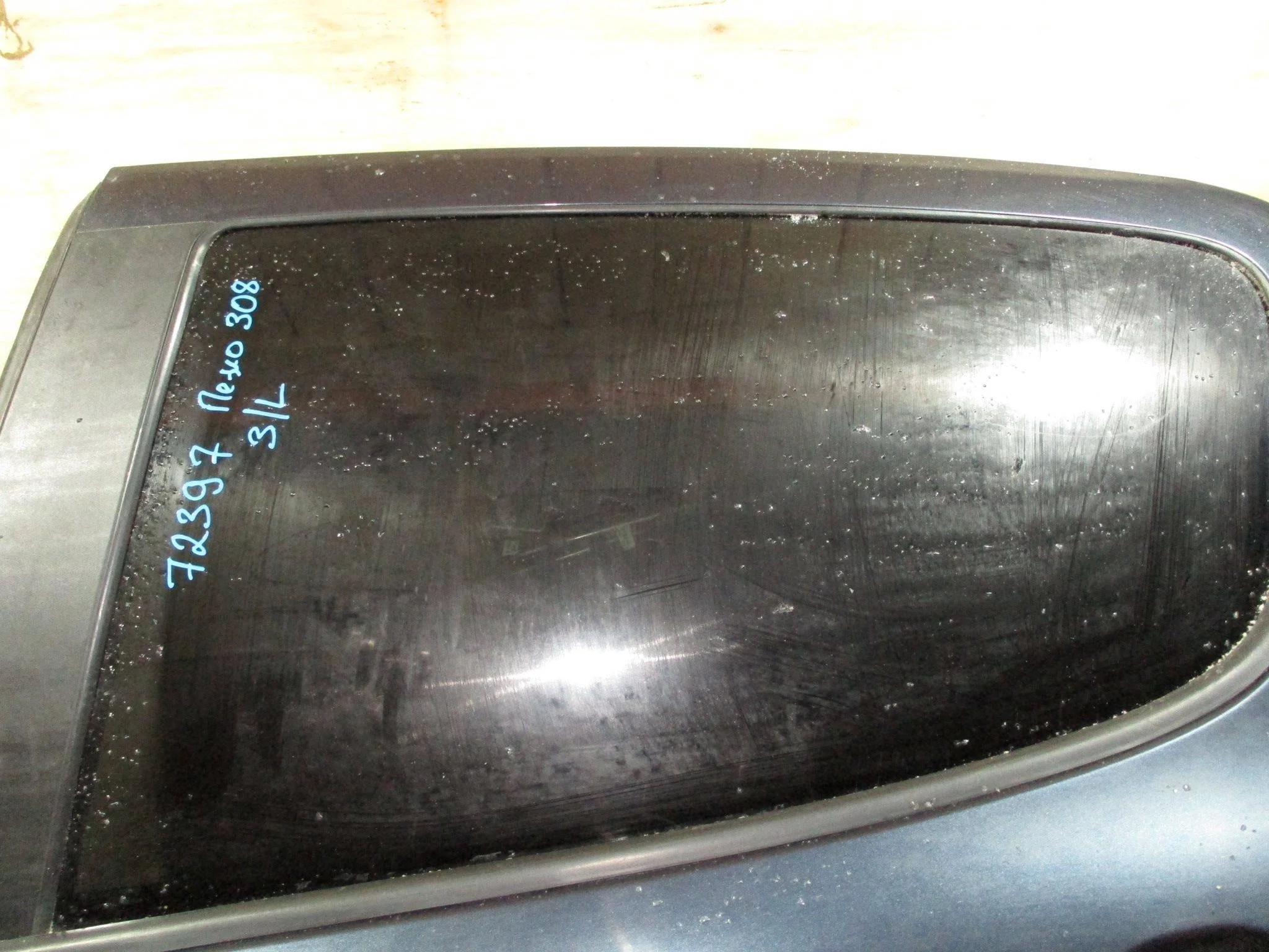 Стекло двери задней левой Peugeot 308 (T7) 2007-2013