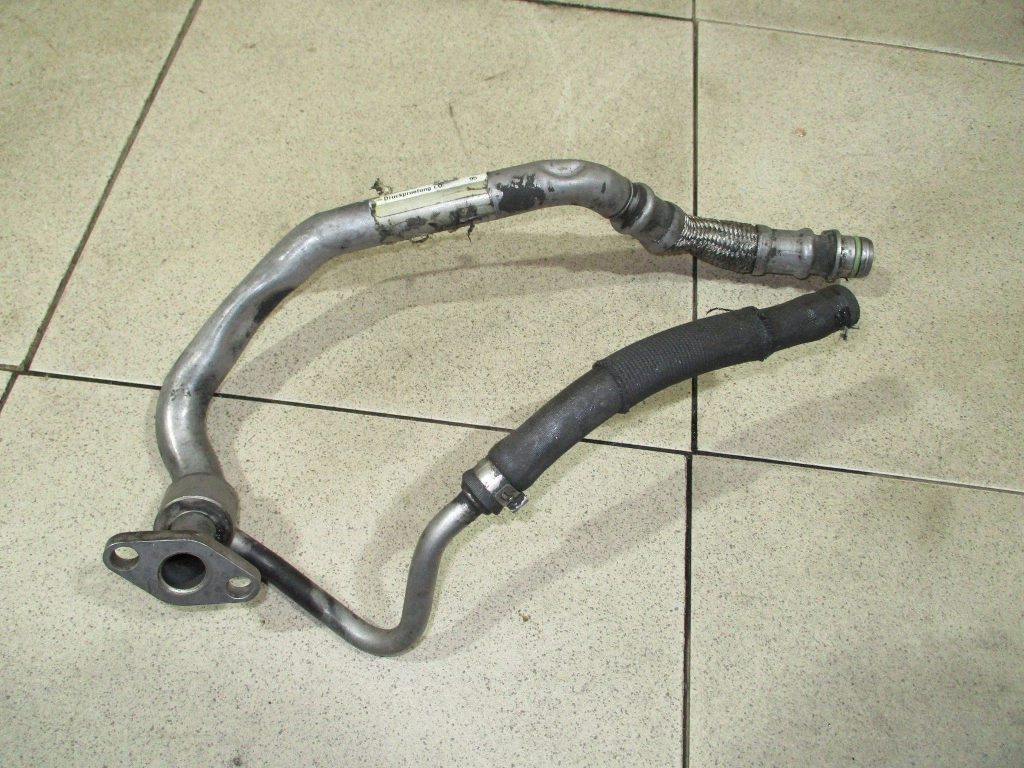 Трубка турбокомпрессора (турбины) Audi Q7 (4L) 2005-2015