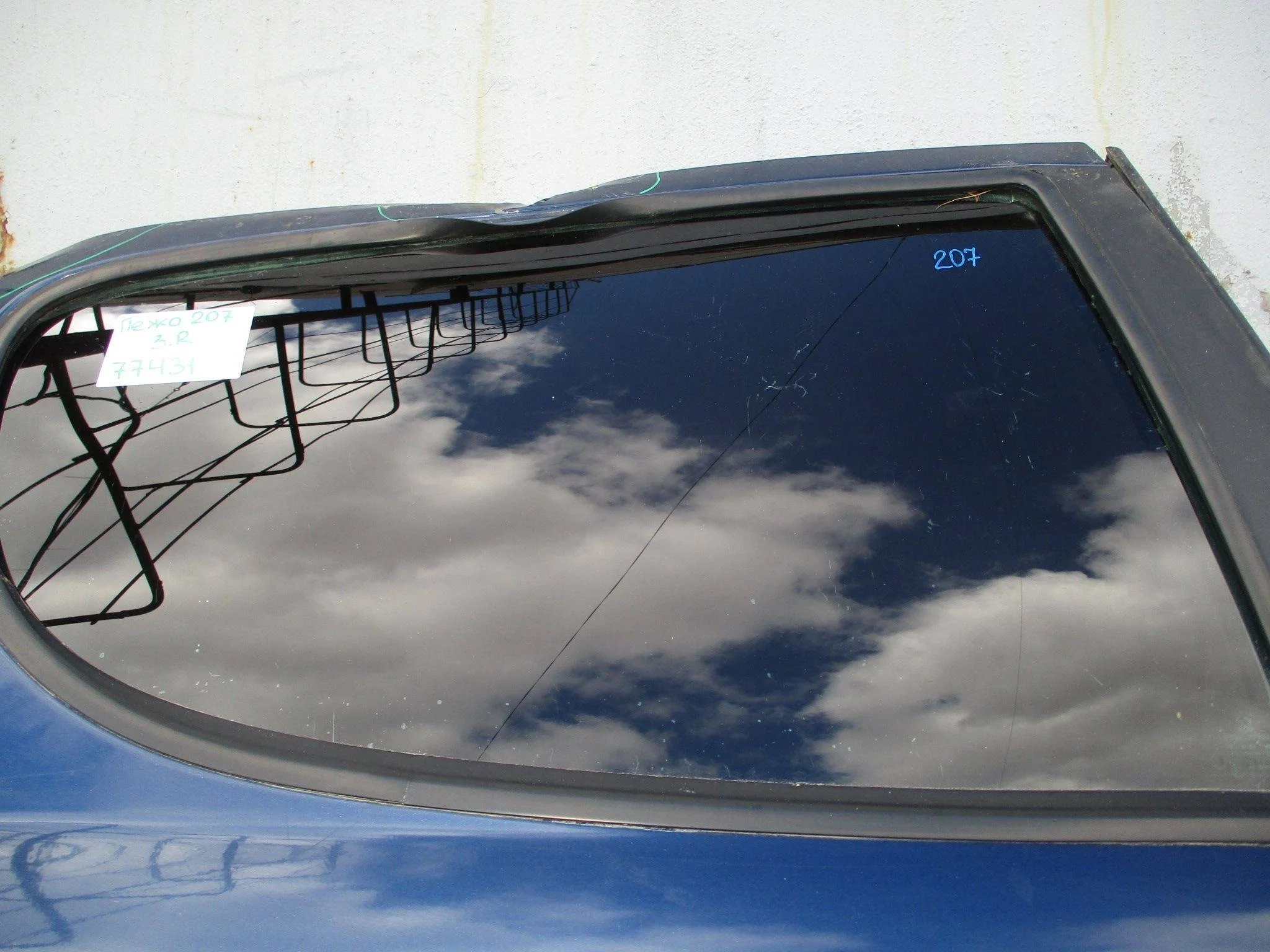 Стекло двери задней правой Peugeot 207 2006-2017