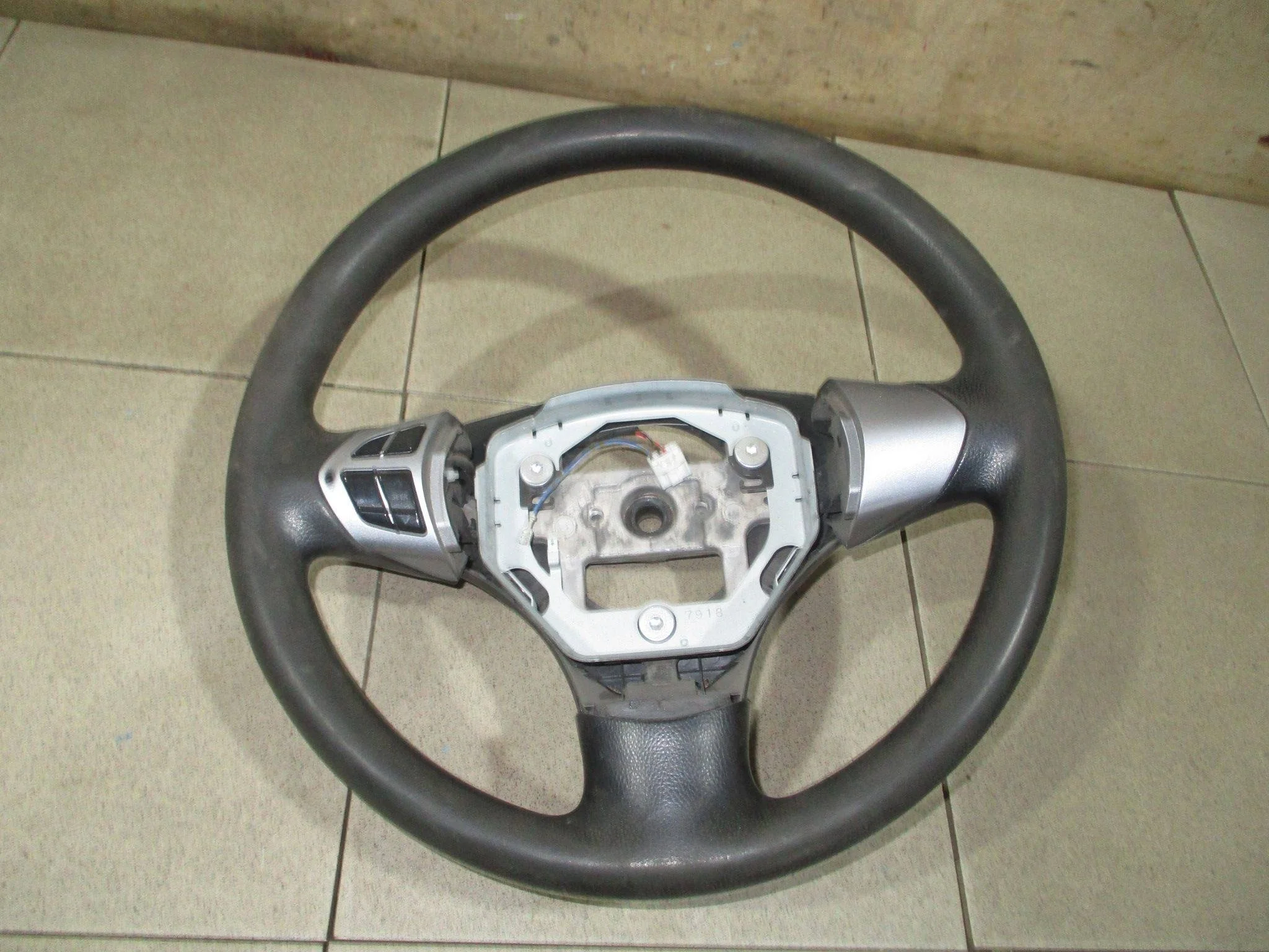 рулевое колесо (руль) Suzuki Grand Vitara III 2005-2015