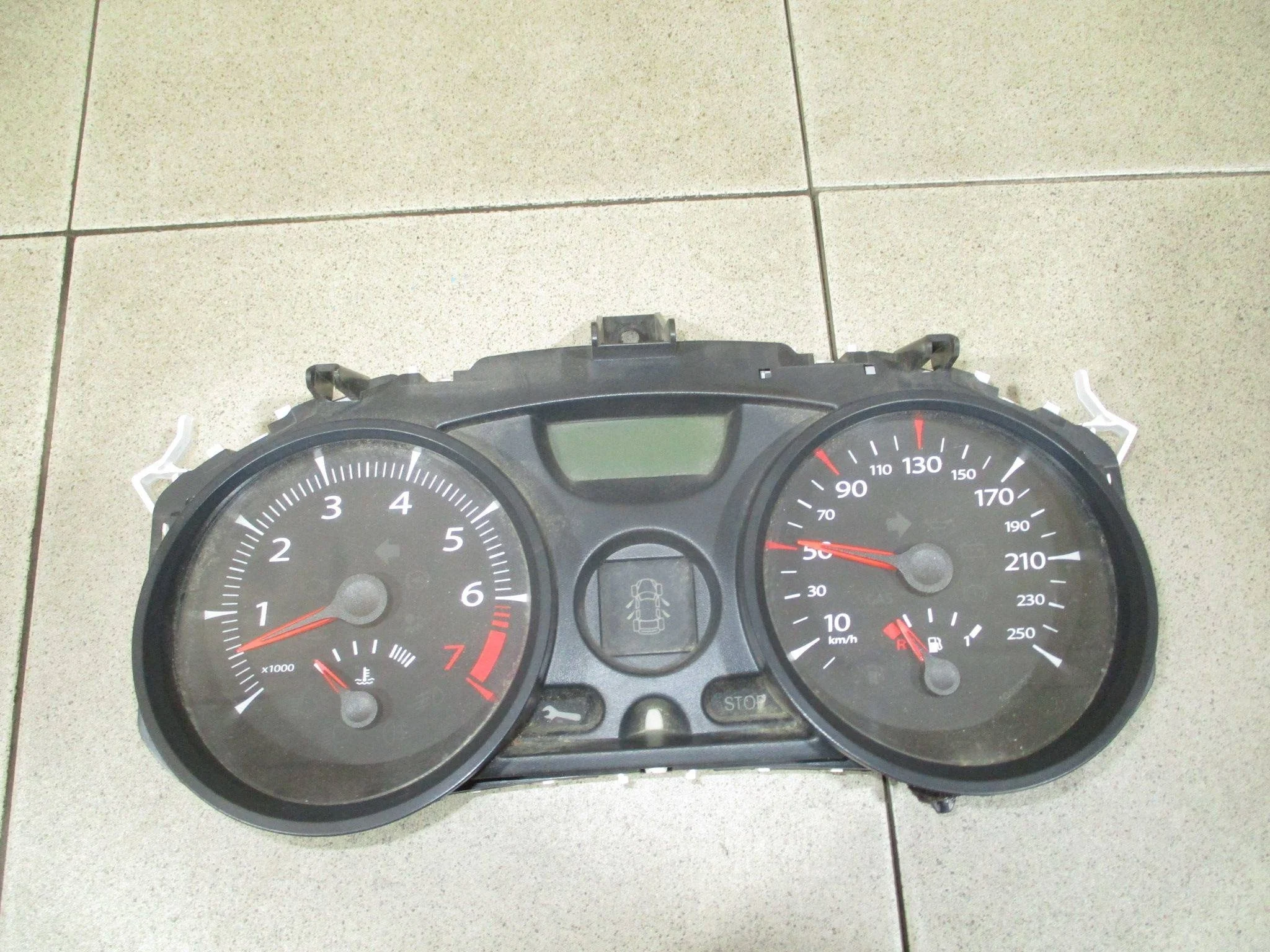 панель приборов Renault Megane II 2002-2009