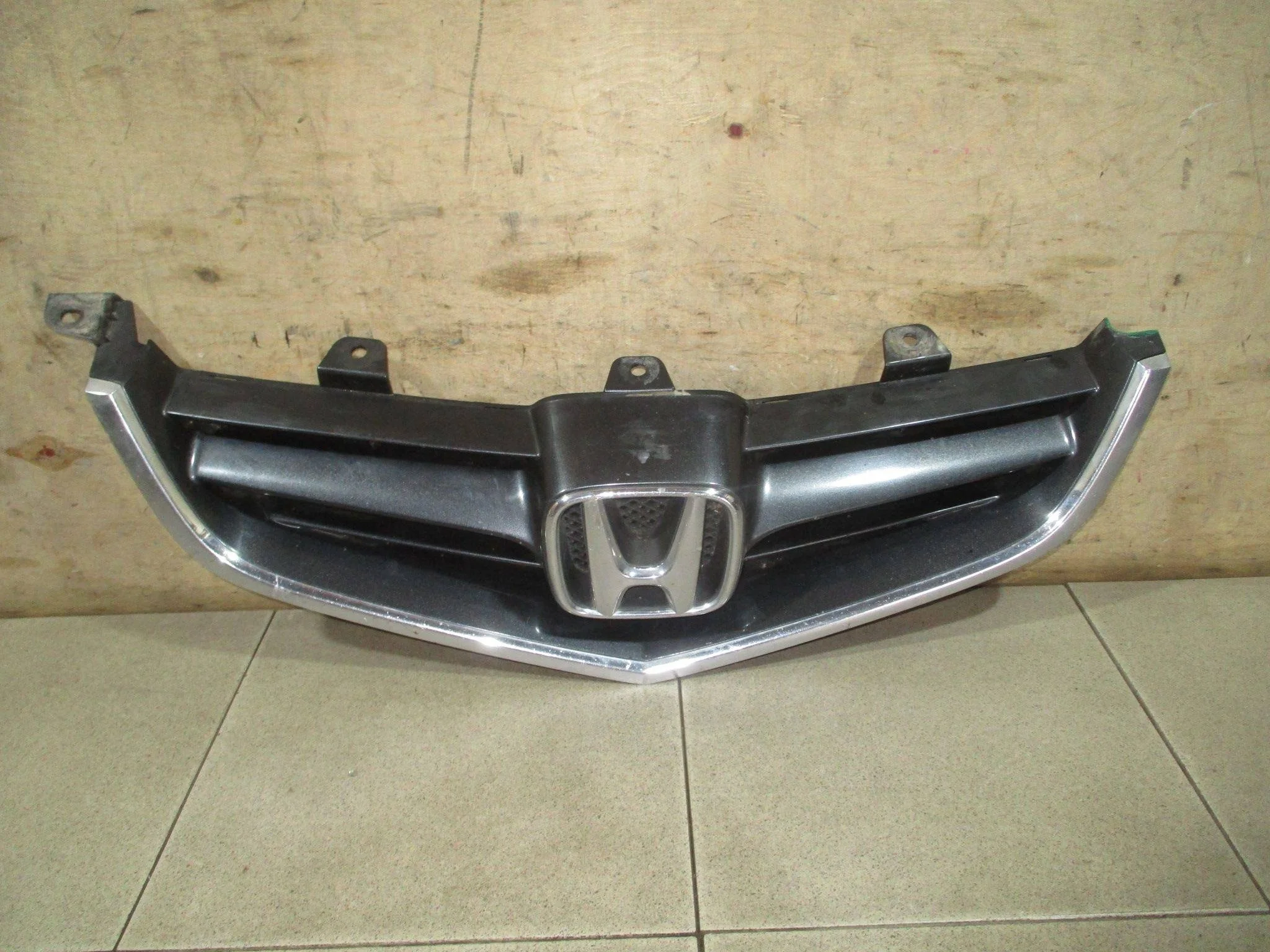 Решетка радиатора Honda Accord VII 2002-2007