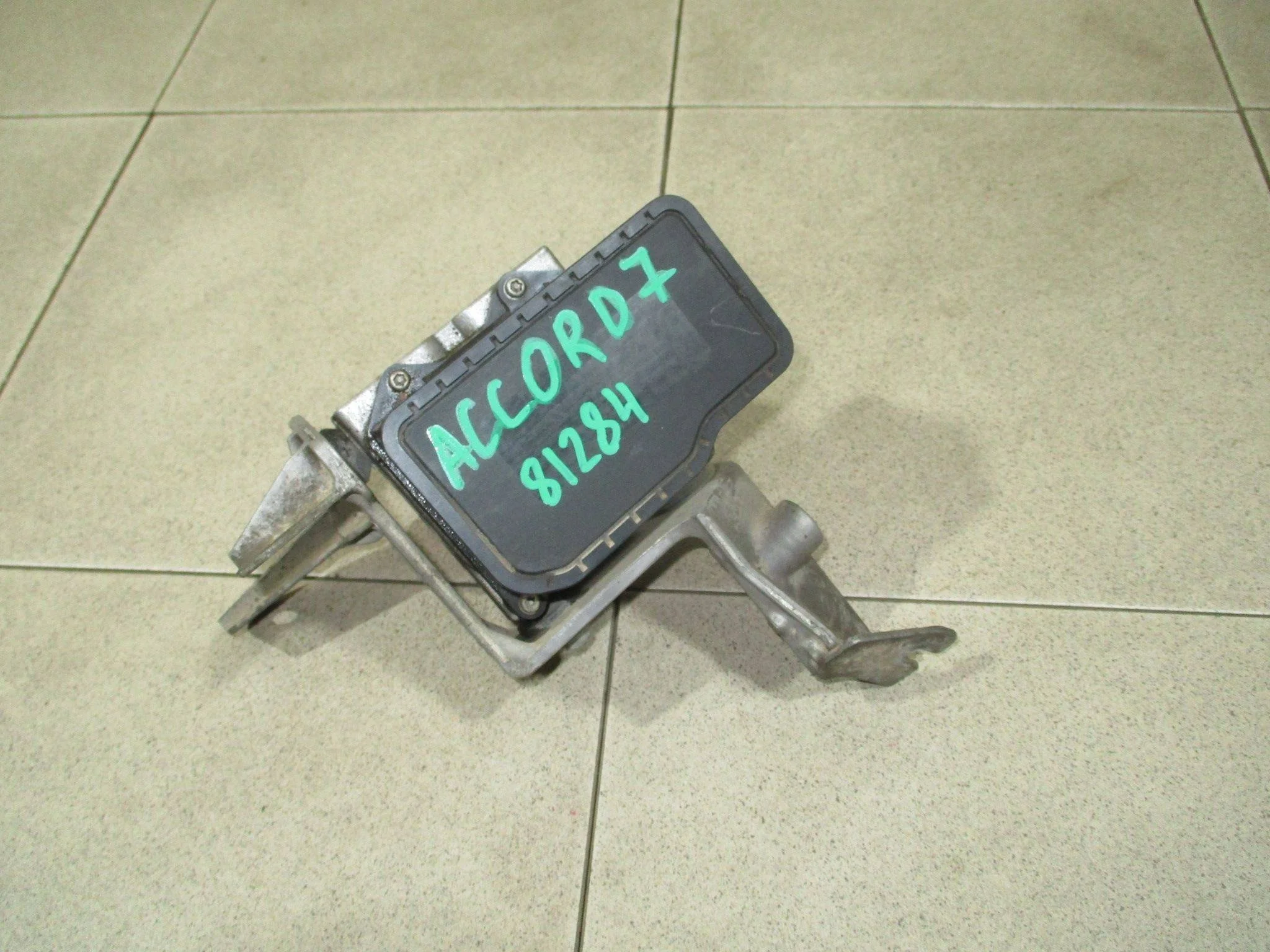 блок abs (насос) Honda Accord VII 2002-2007