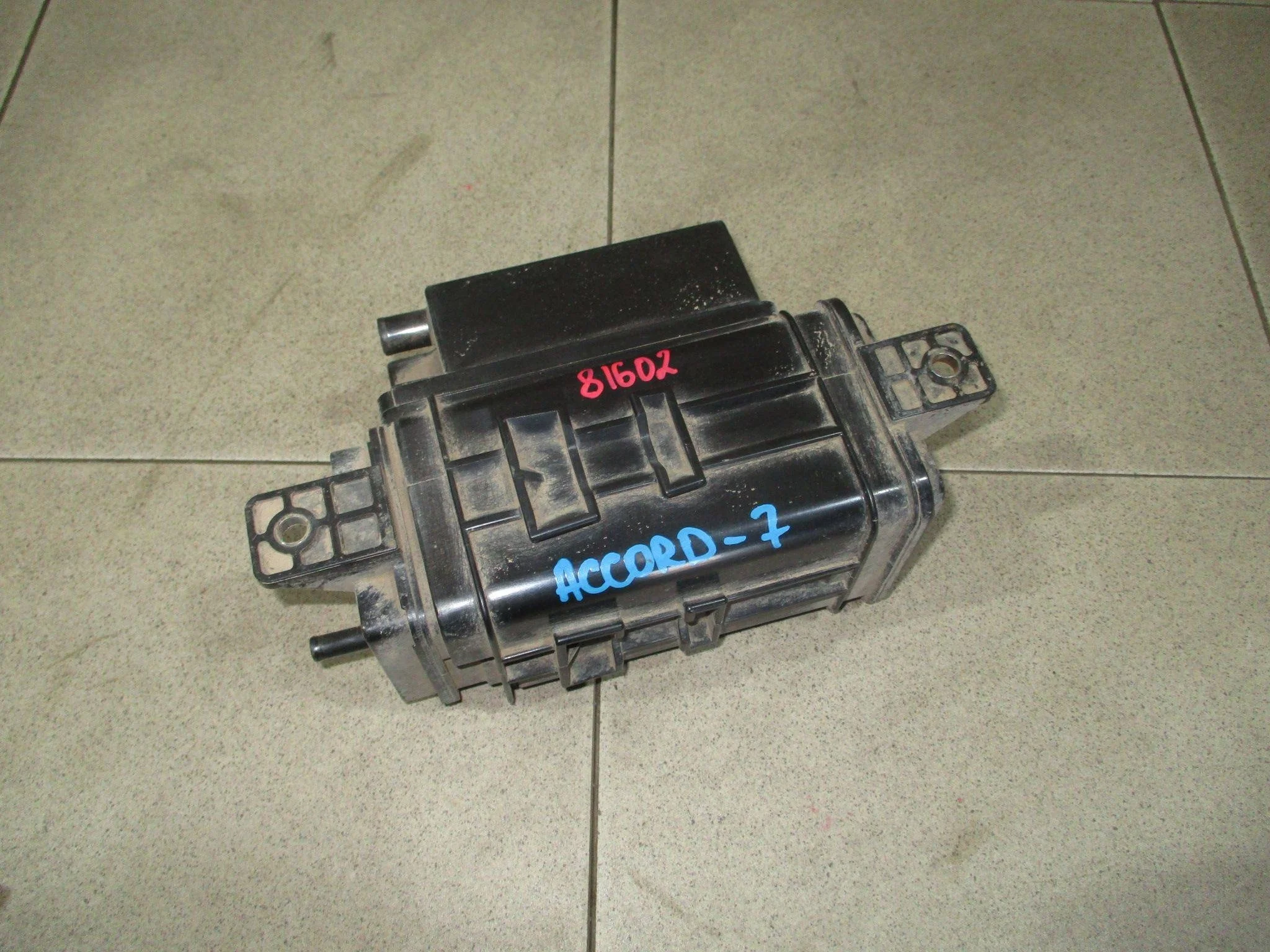 абсорбер (фильтр угольный) Honda Accord VII 2002-2007
