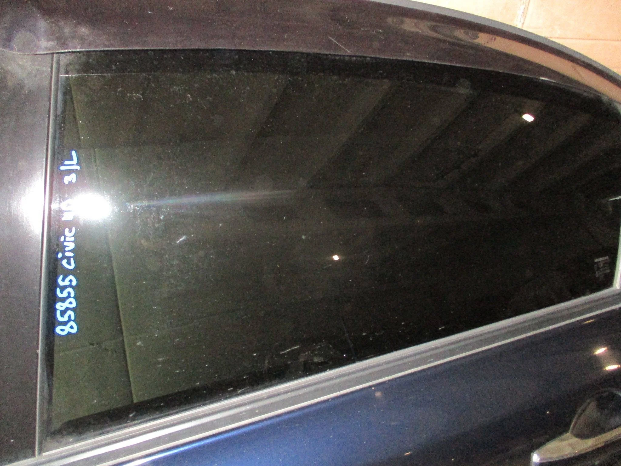 стекло двери Honda Civic 4D VIII 2006-2012