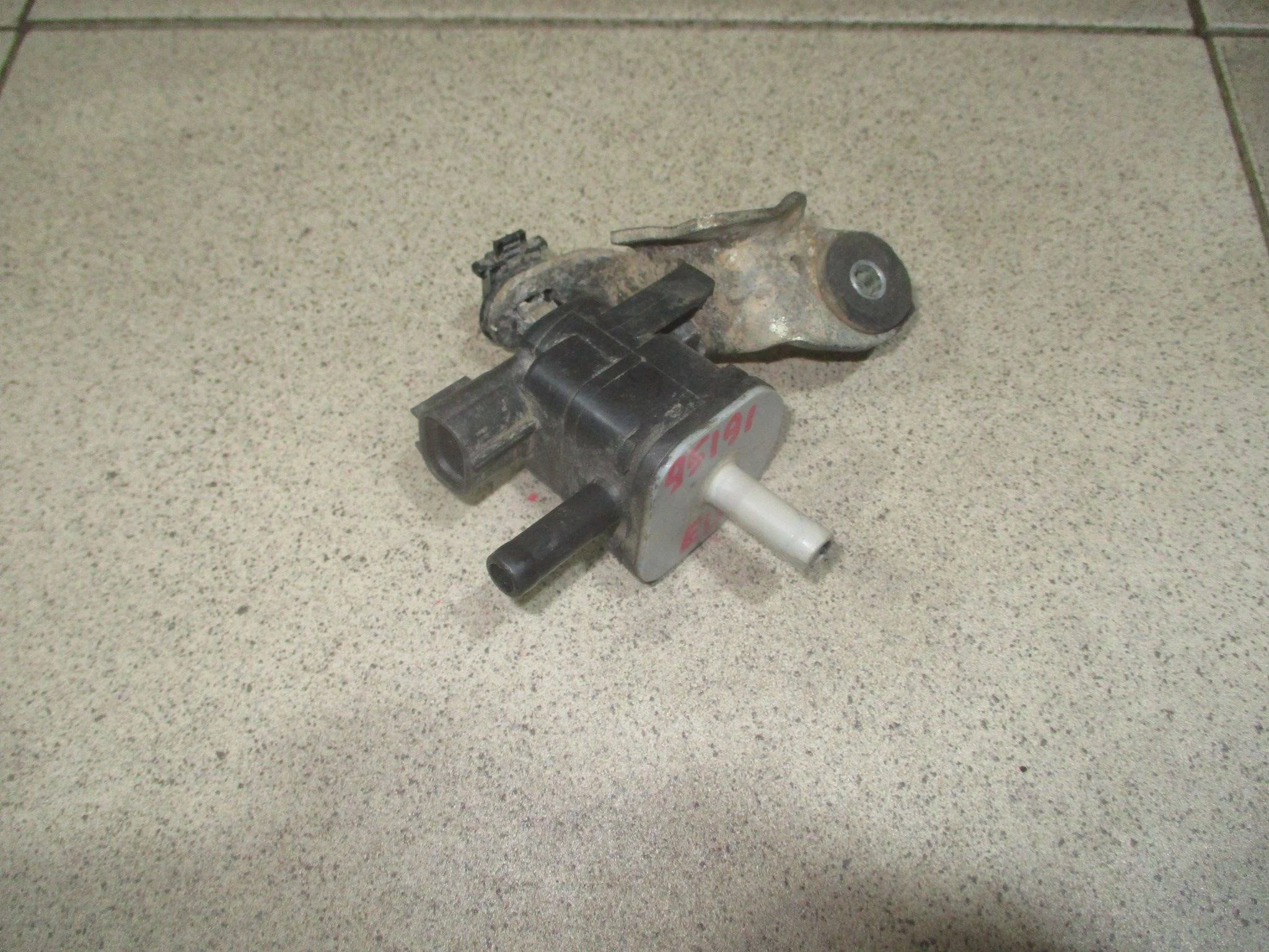 клапан электромагнитный Toyota Corolla (E150) 2006-2013