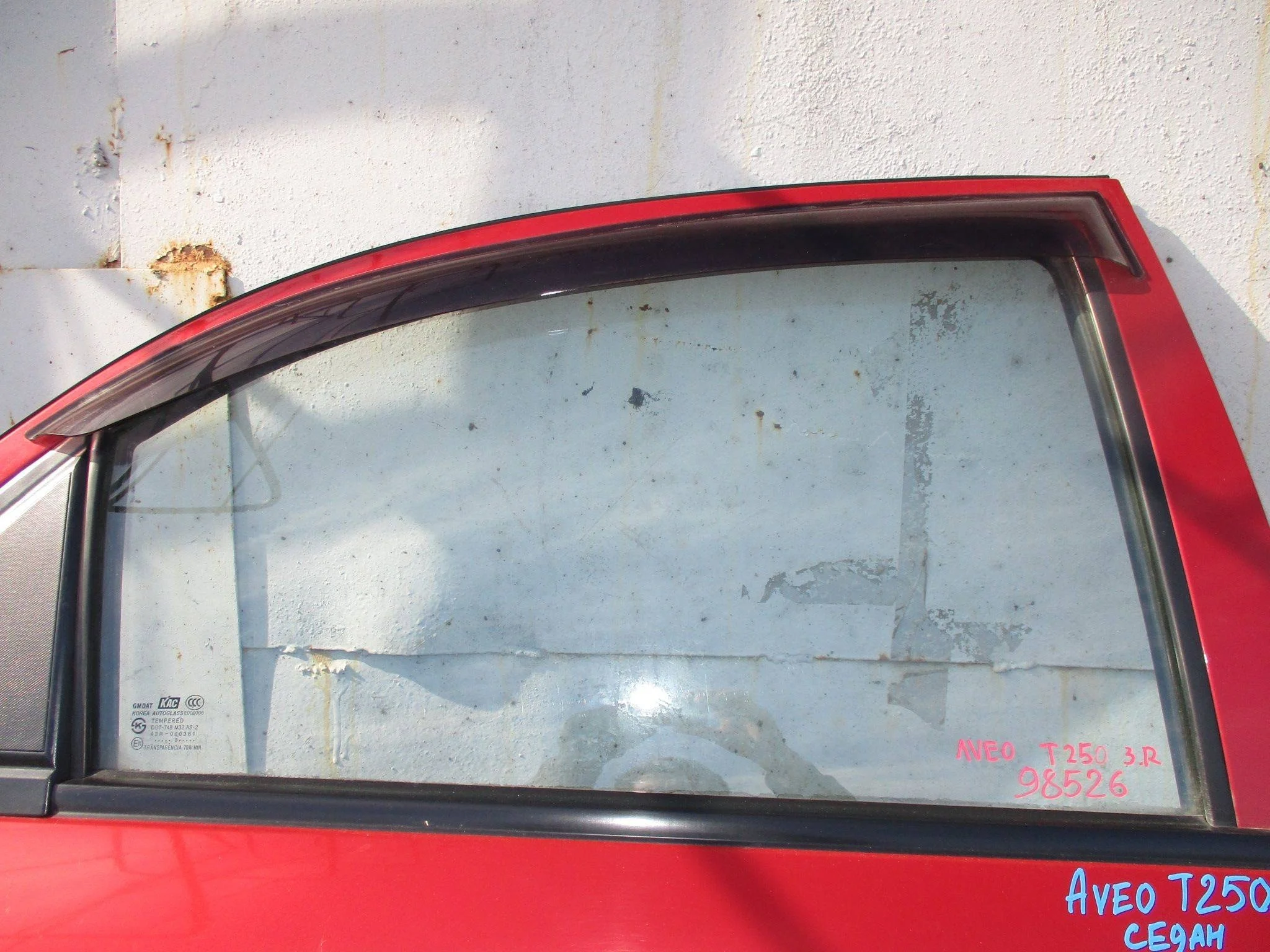 стекло двери Chevrolet Aveo (T250) 2008-2011