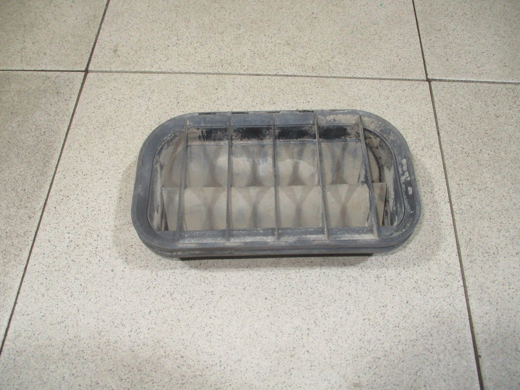 Решетка вентиляционная VW Passat (B5) 1996-2005