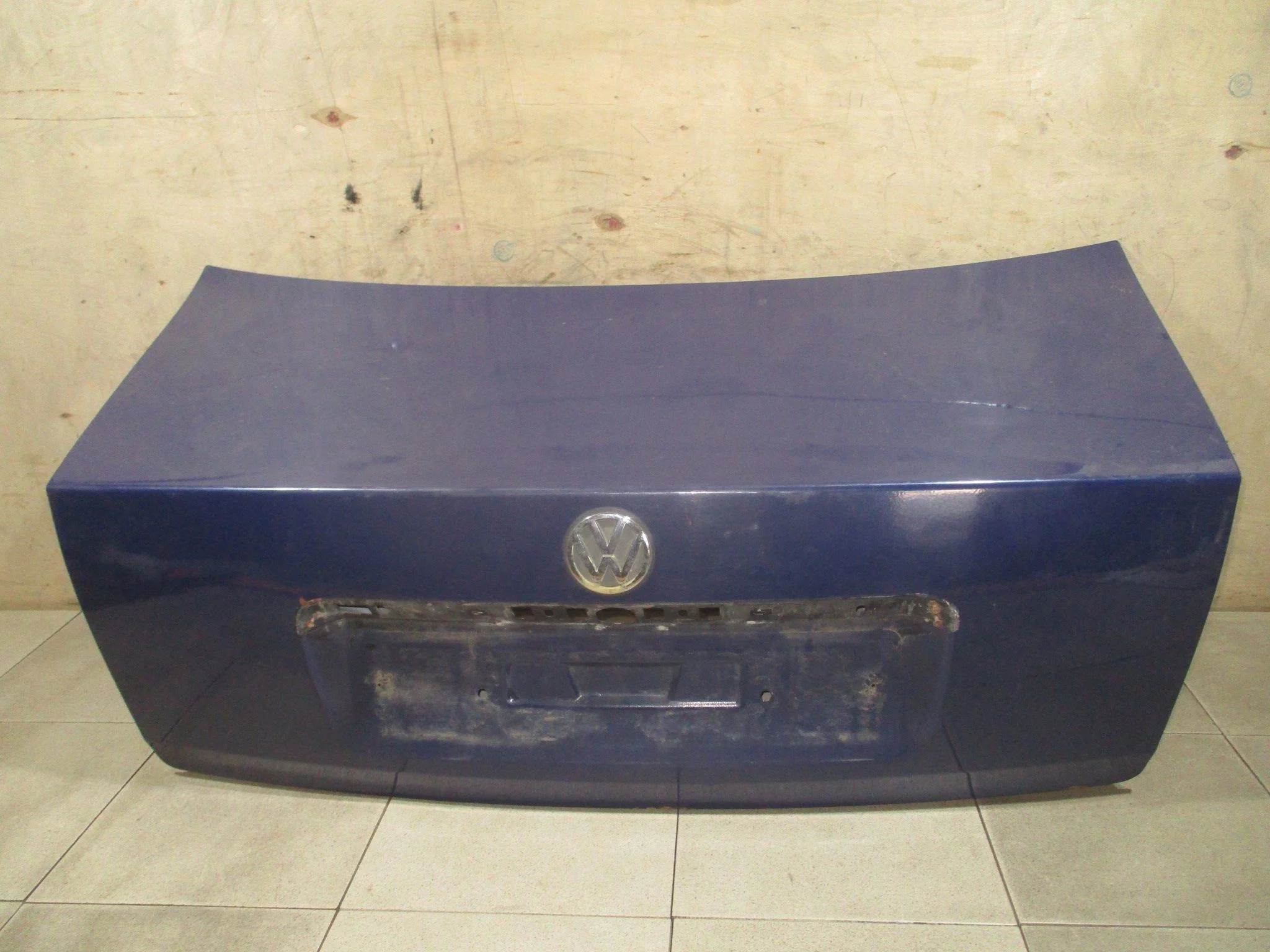 крышка багажника VW Passat (B5) 1996-2005