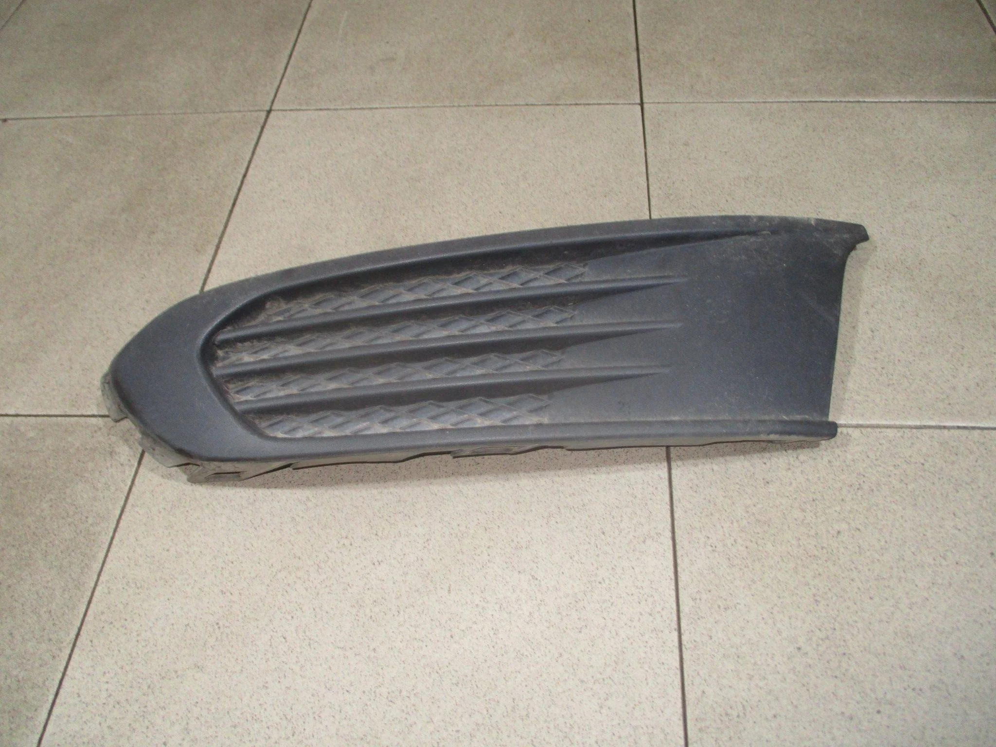 решетка в бампер VW Polo Sedan 2010-2020