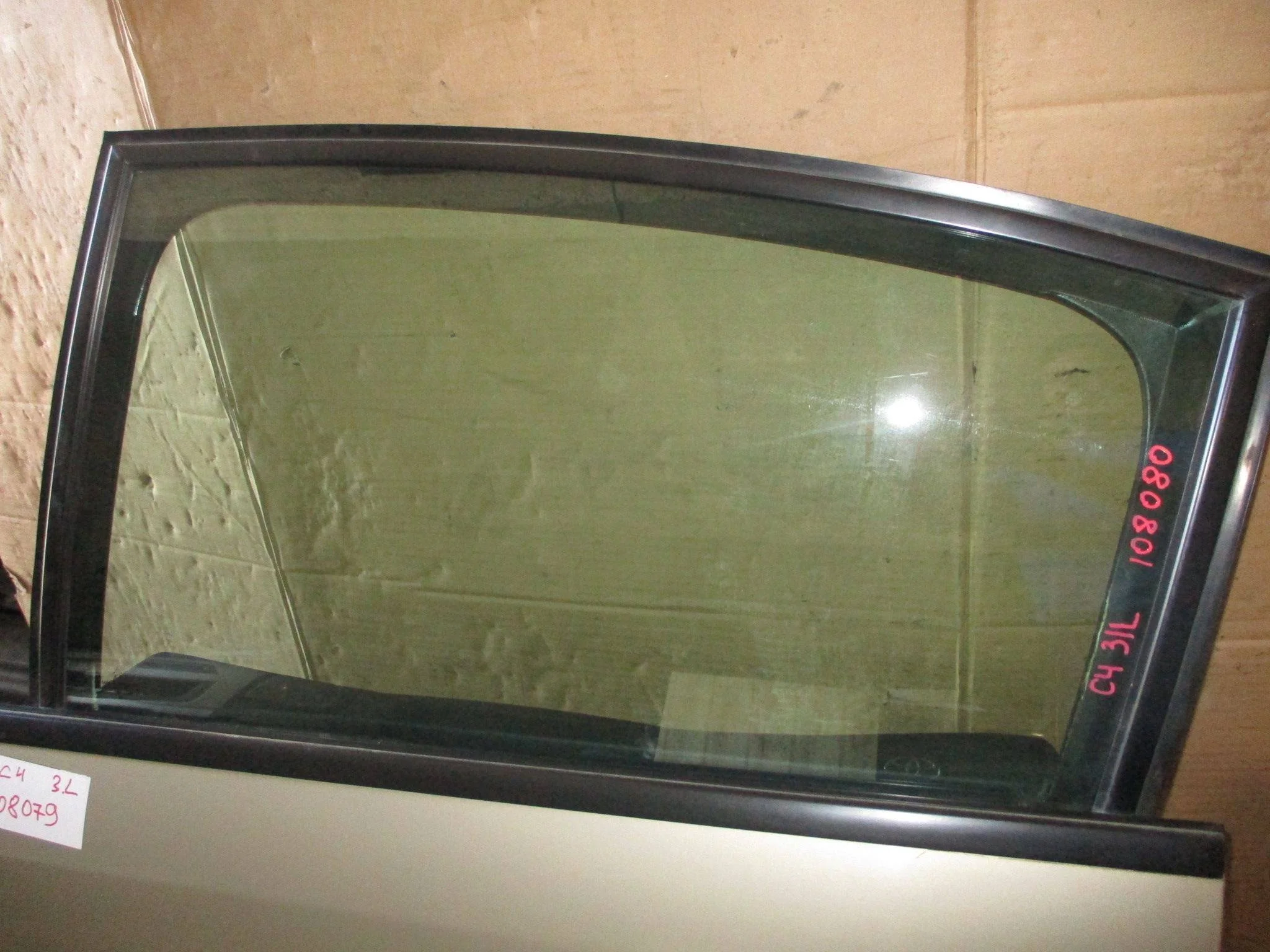 Стекло двери задней левой Citroen C4 I 2004-2010