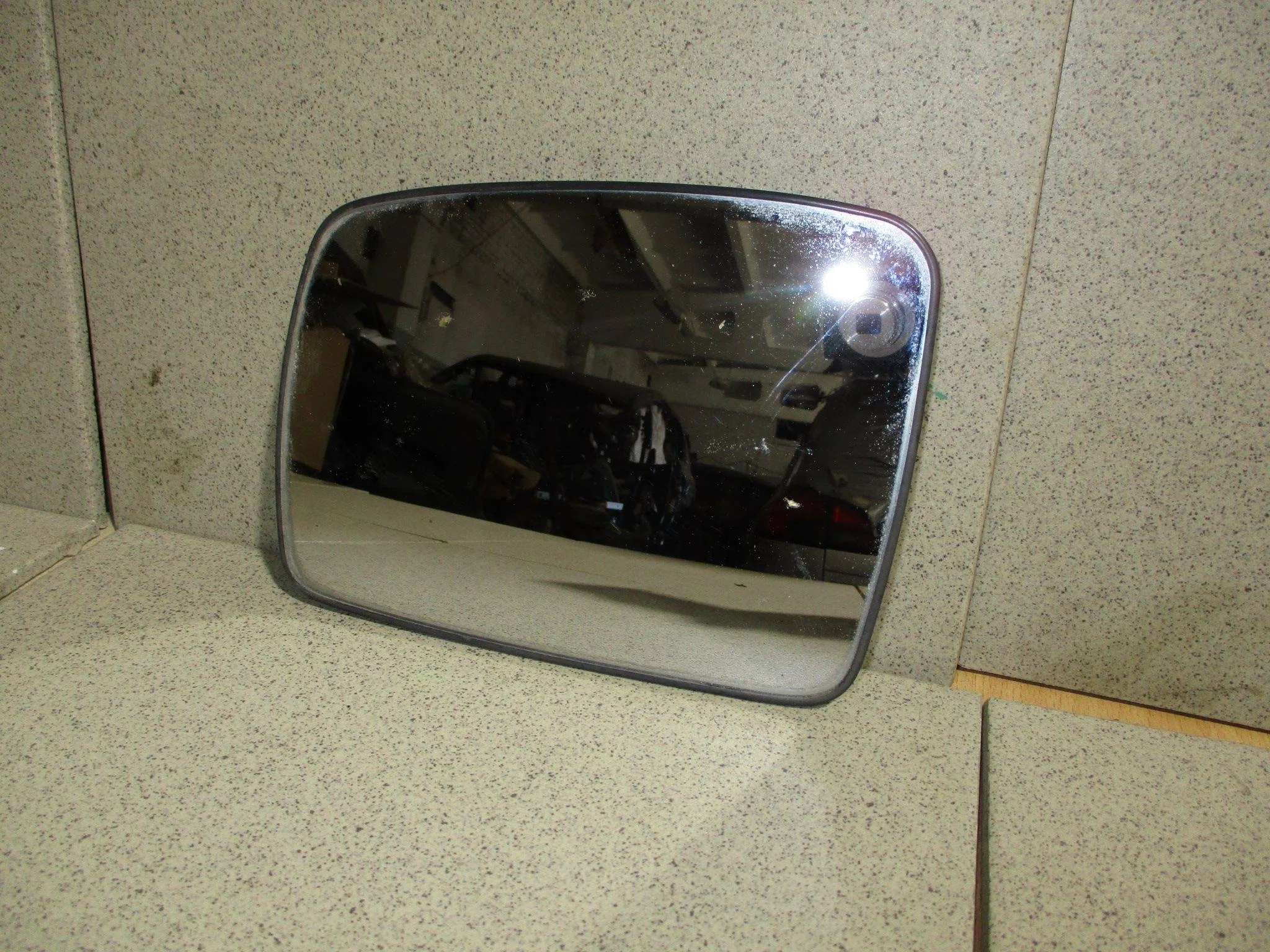 Стекло зеркала левое Land Rover Freelander II 2006-2014