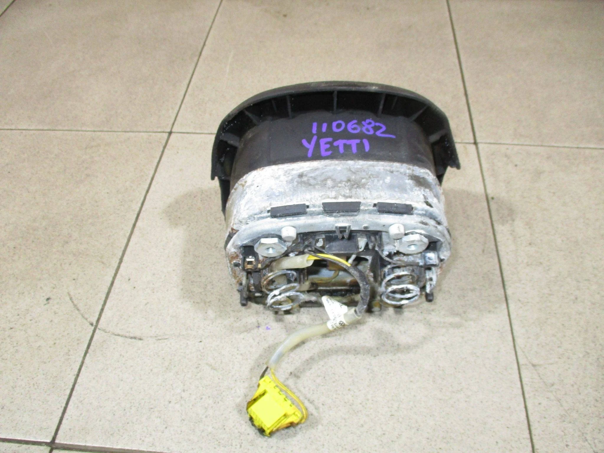 подушка безопасности в рулевое колесо Skoda Yeti (5L) 2009-2017