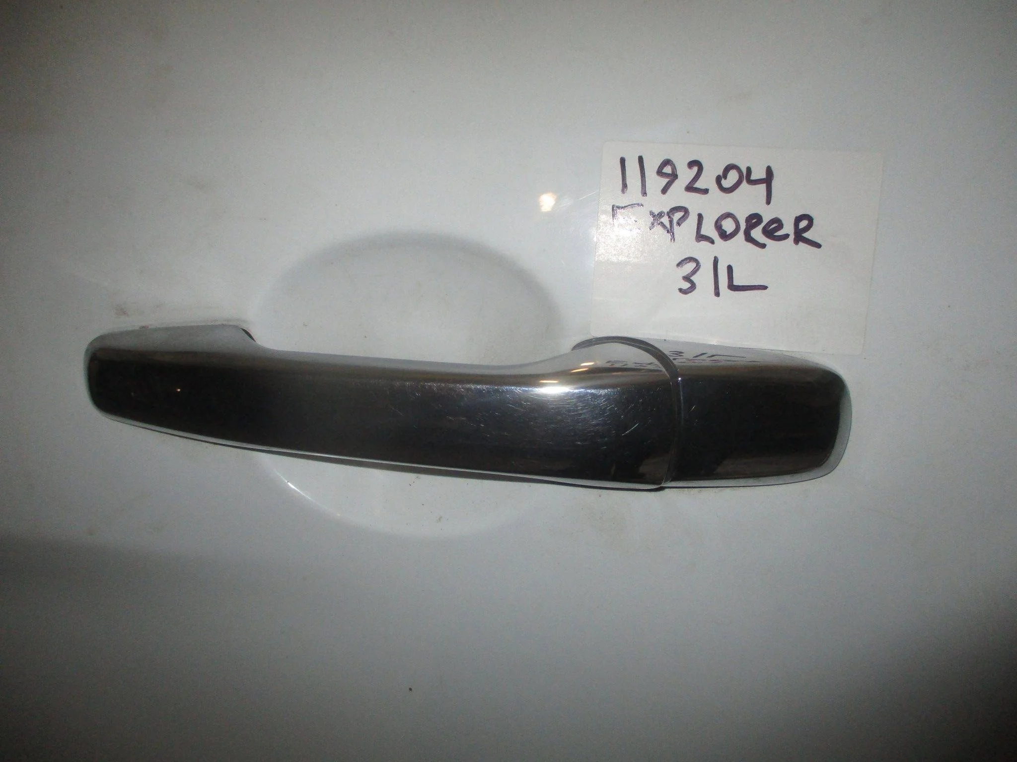 Ручка двери задней наружная левая Ford Explorer V (U502) 2011-2019