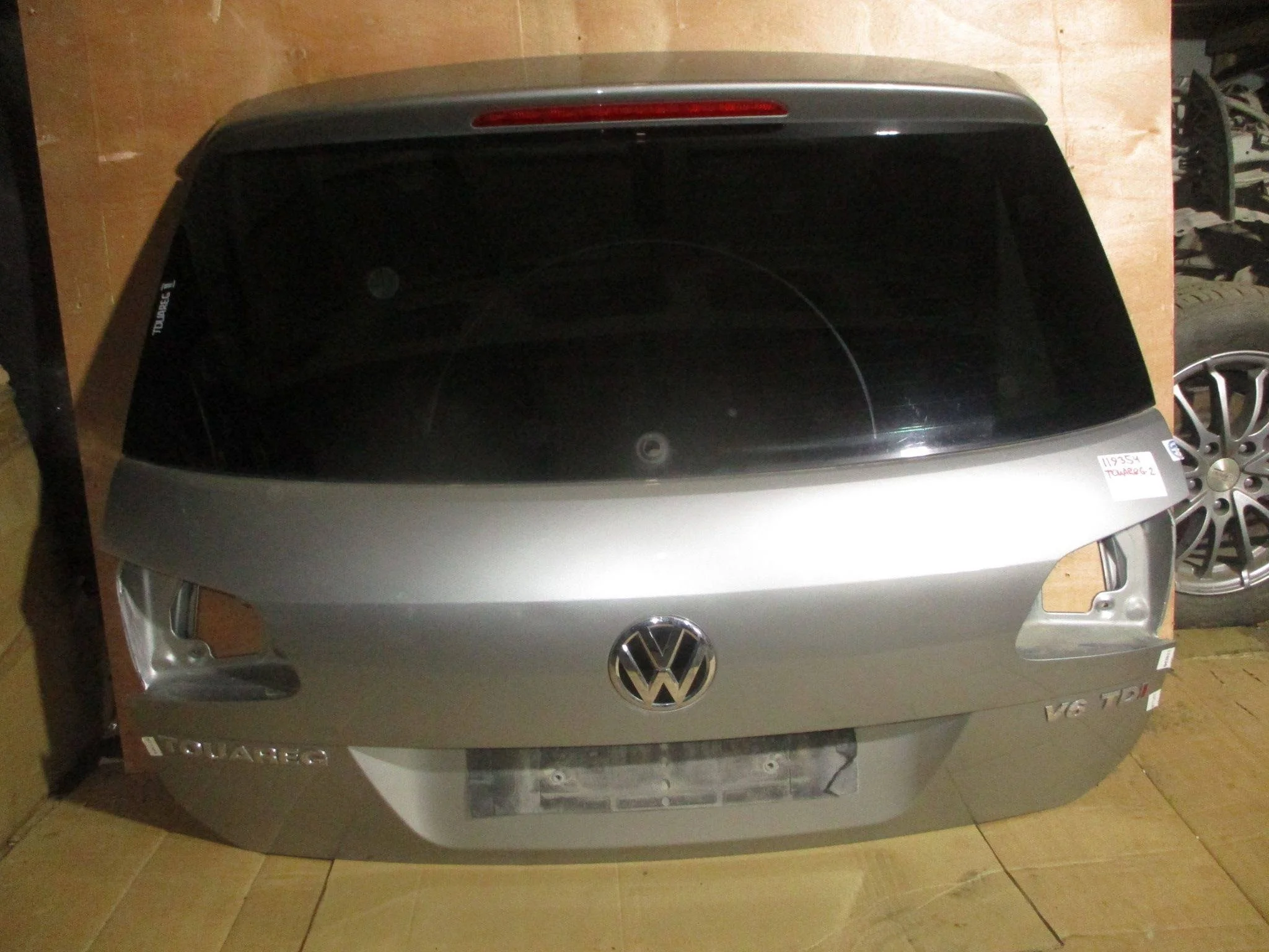 Дверь багажника со стеклом VW Touareg II (7P) 2010-2018