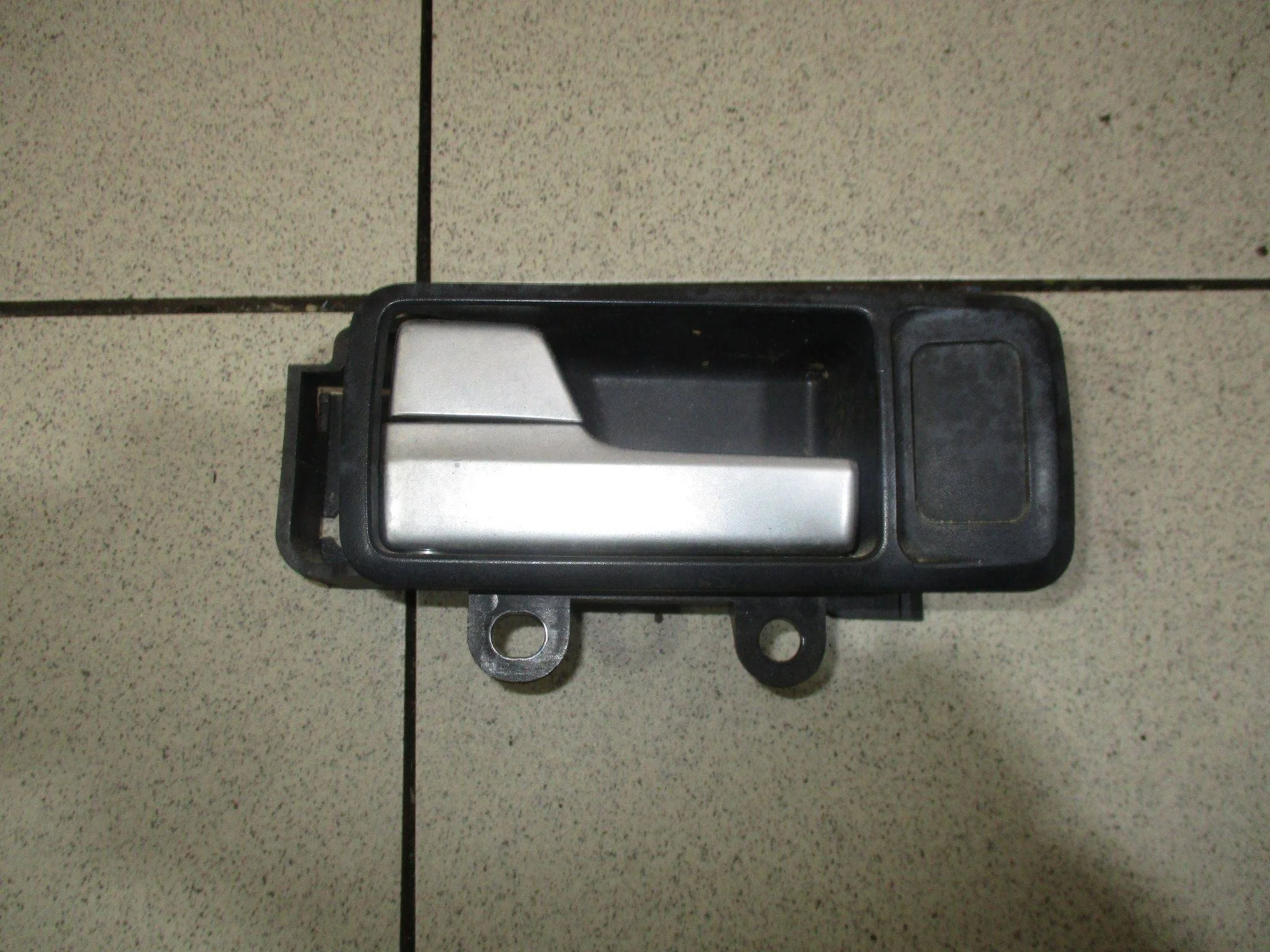 Ручка двери внутренняя левая Ford Focus II 2005-2011