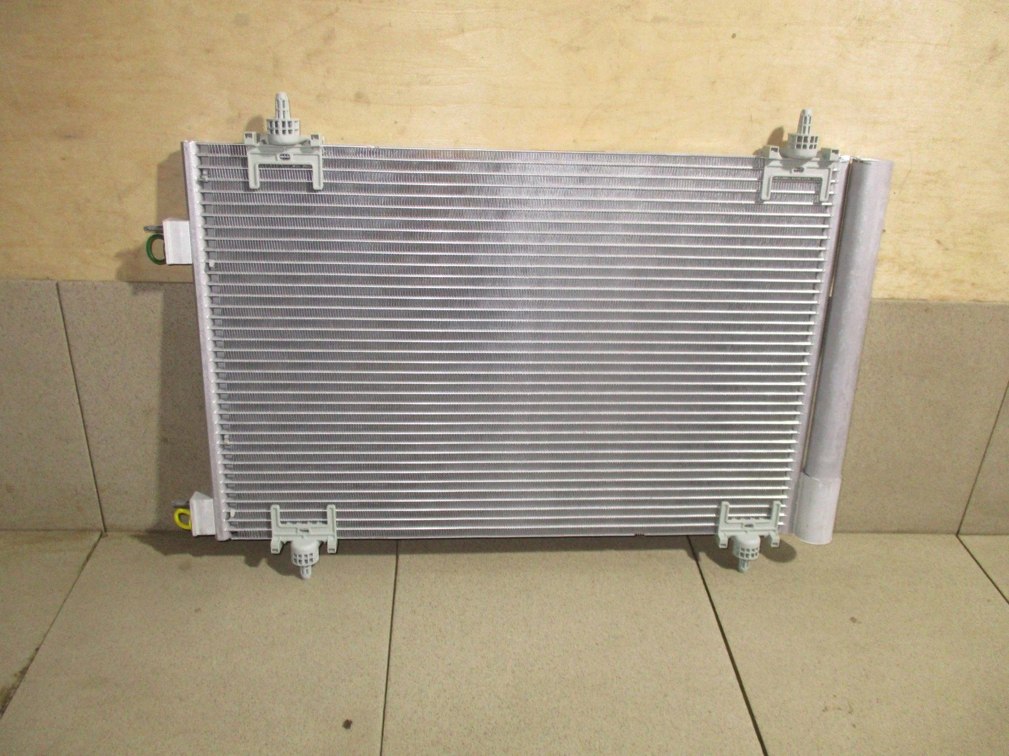 радиатор кондиционера (конденсер) Citroen C4 II 2010-2018