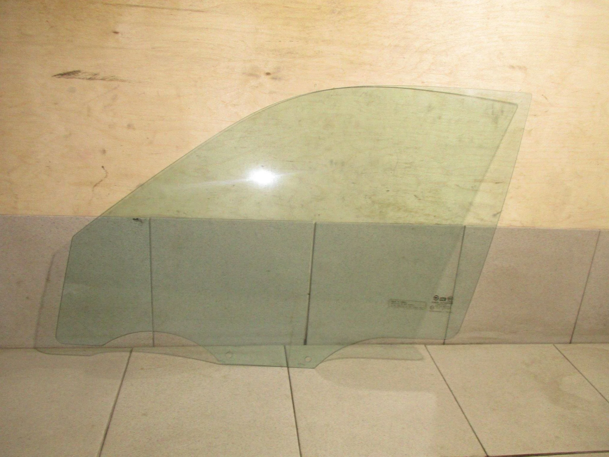Стекло двери передней левой Hyundai Accent (LC) (ТАГАЗ) 2000-2012
