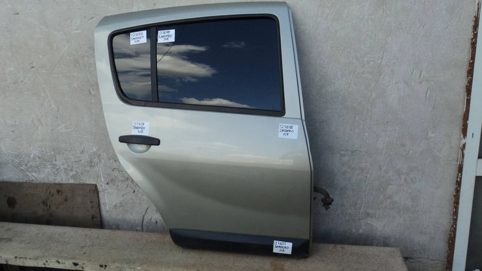Дверь задняя правая Renault Sandero I 2009-2014