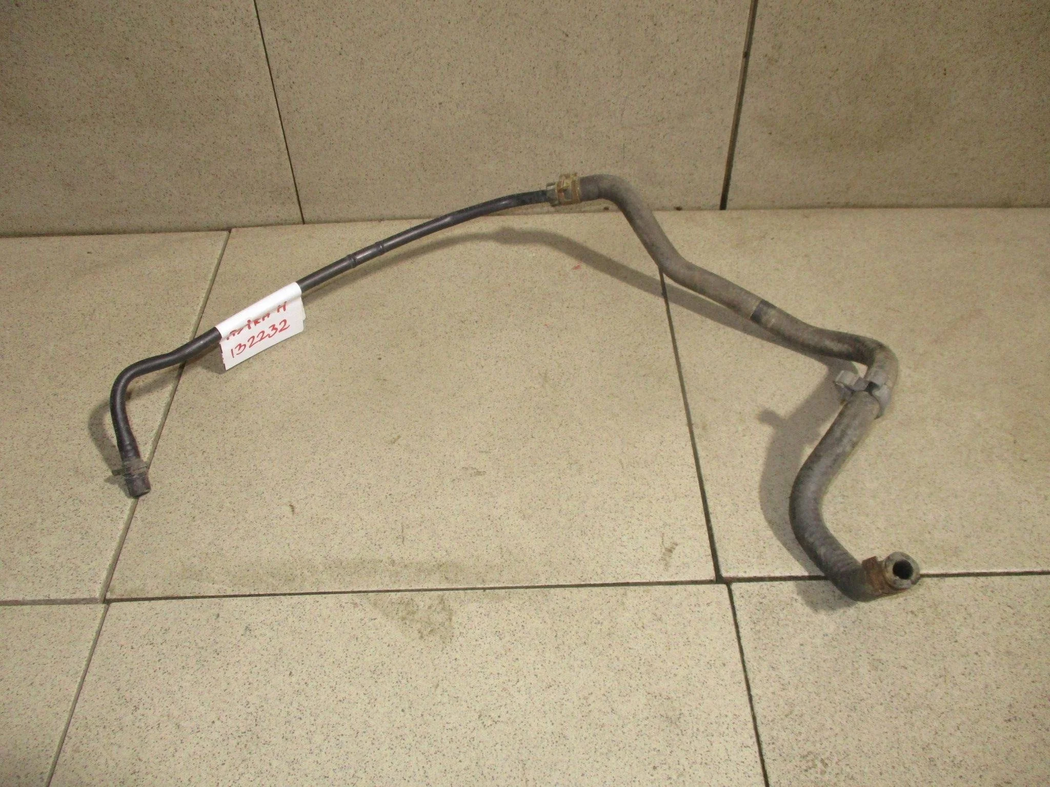 трубка системы охлаждения Opel Astra H 2004-2014