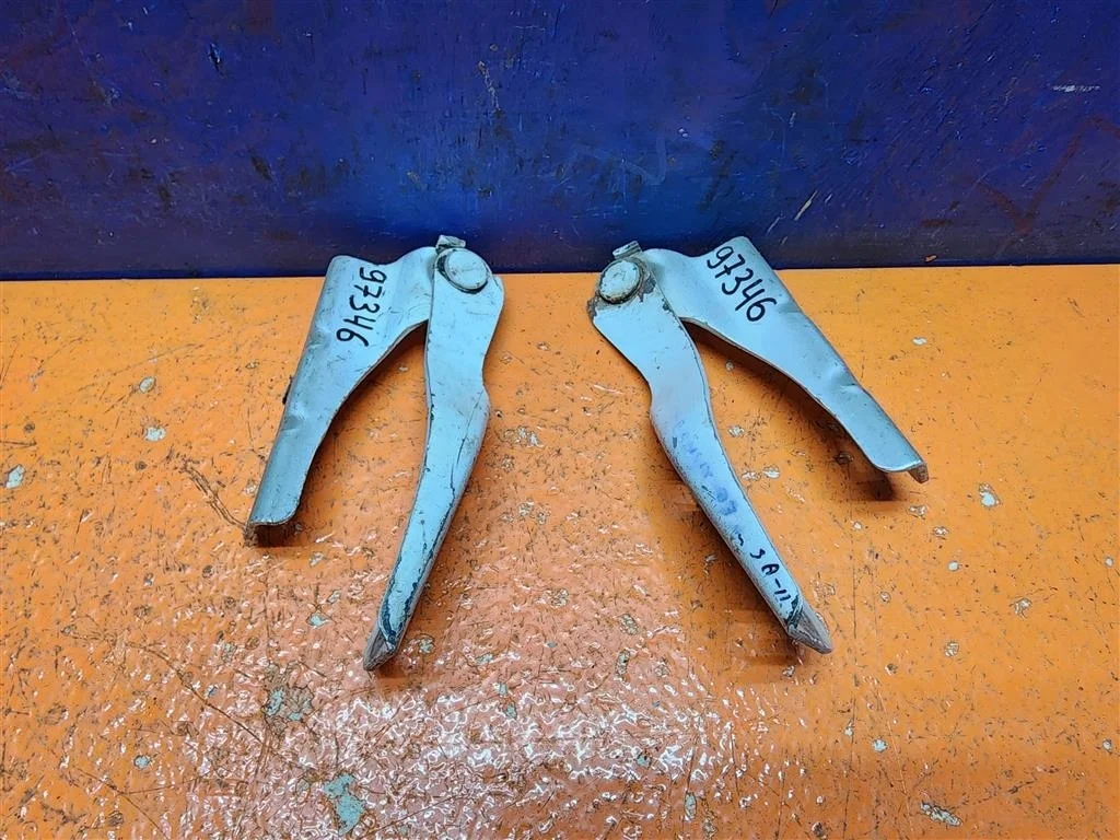 Петля капота левая правая Ford Transit 7 2006-2014