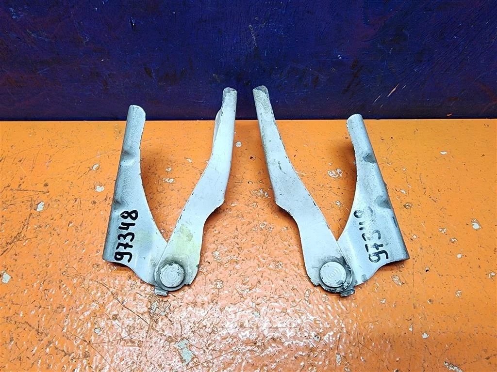 Петля капота левая правая Ford Transit 7 2006-2014