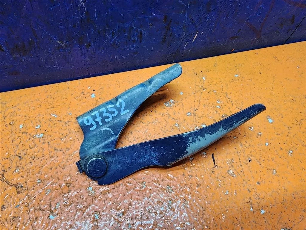 Петля капота правая Ford Transit 2006-2014 1405813