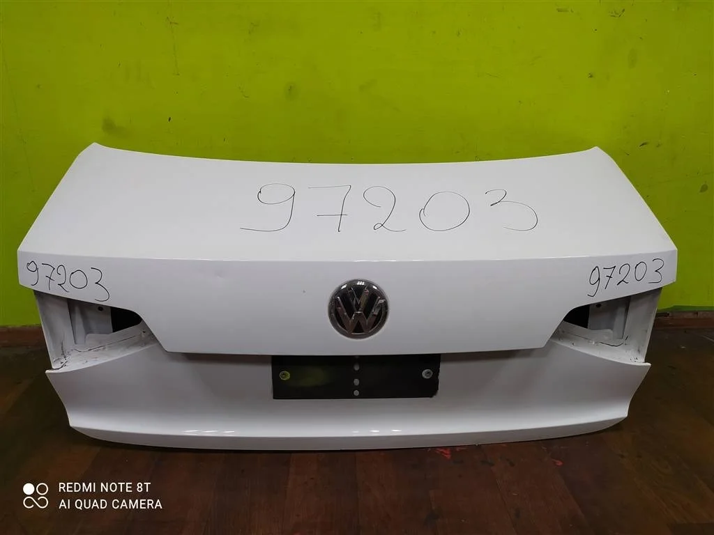 Крышка багажника VW Jetta 6 2015-2018 5C6827025D
