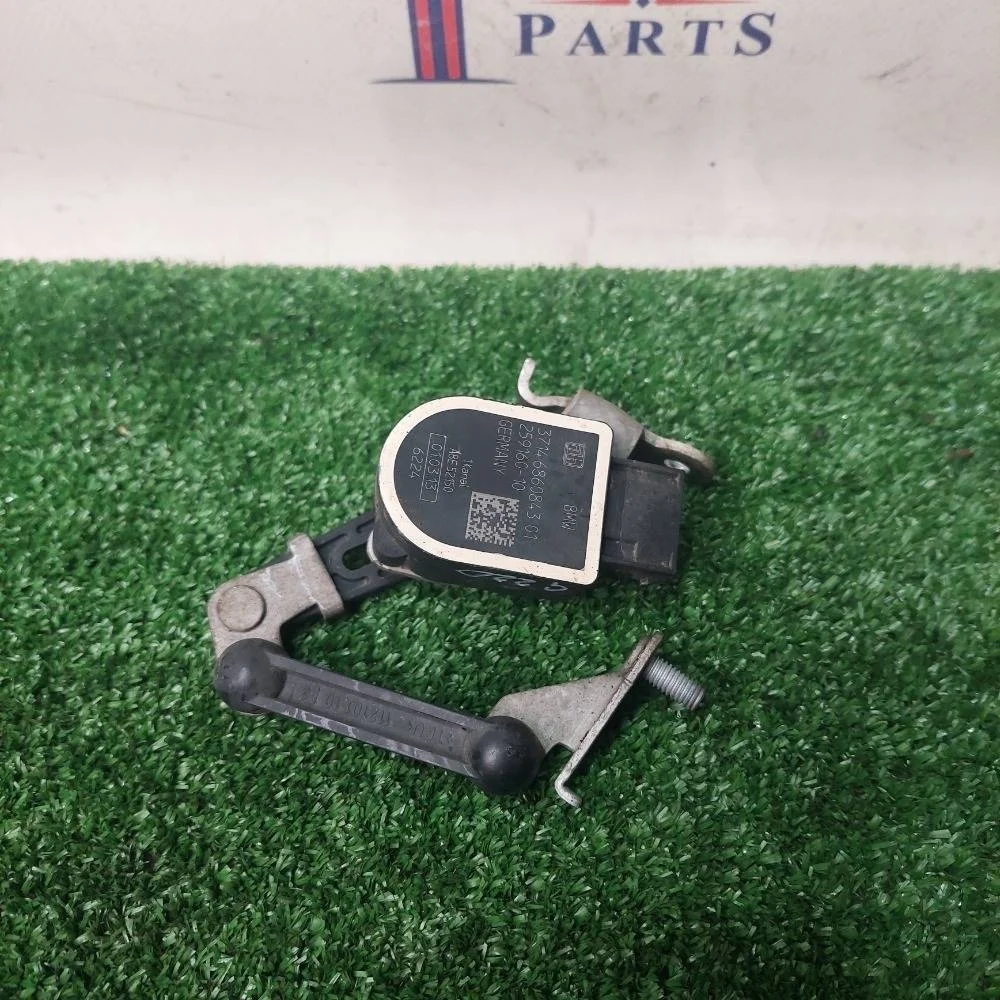 Датчик дорожного просвета BMW F10