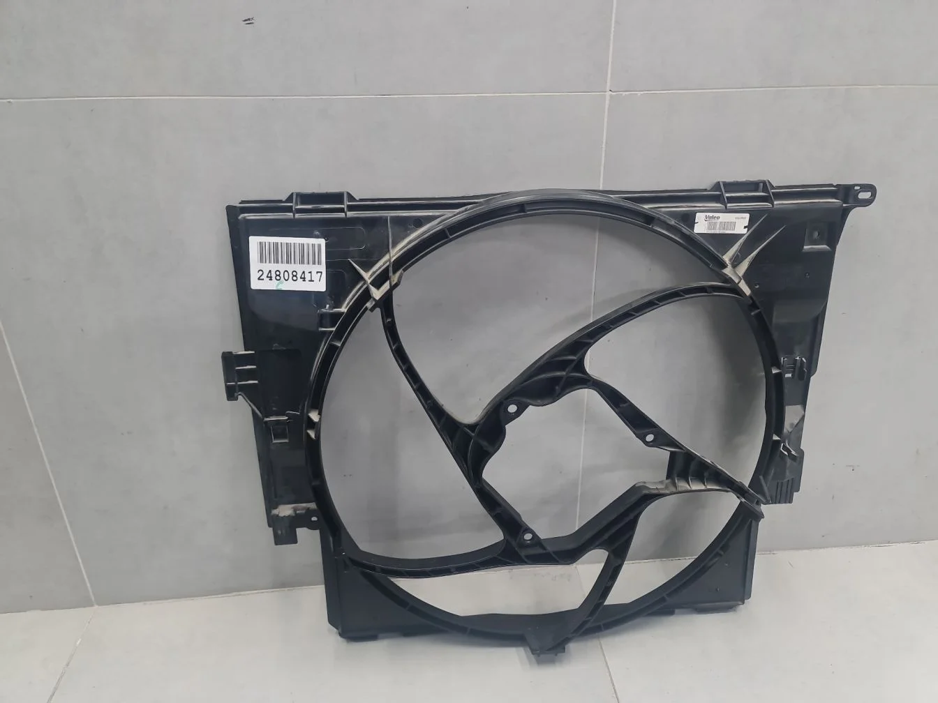 Диффузор вентилятора для BMW 3 F30 2011-2018