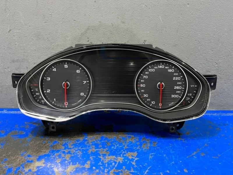 Панель приборов Audi A6 C7