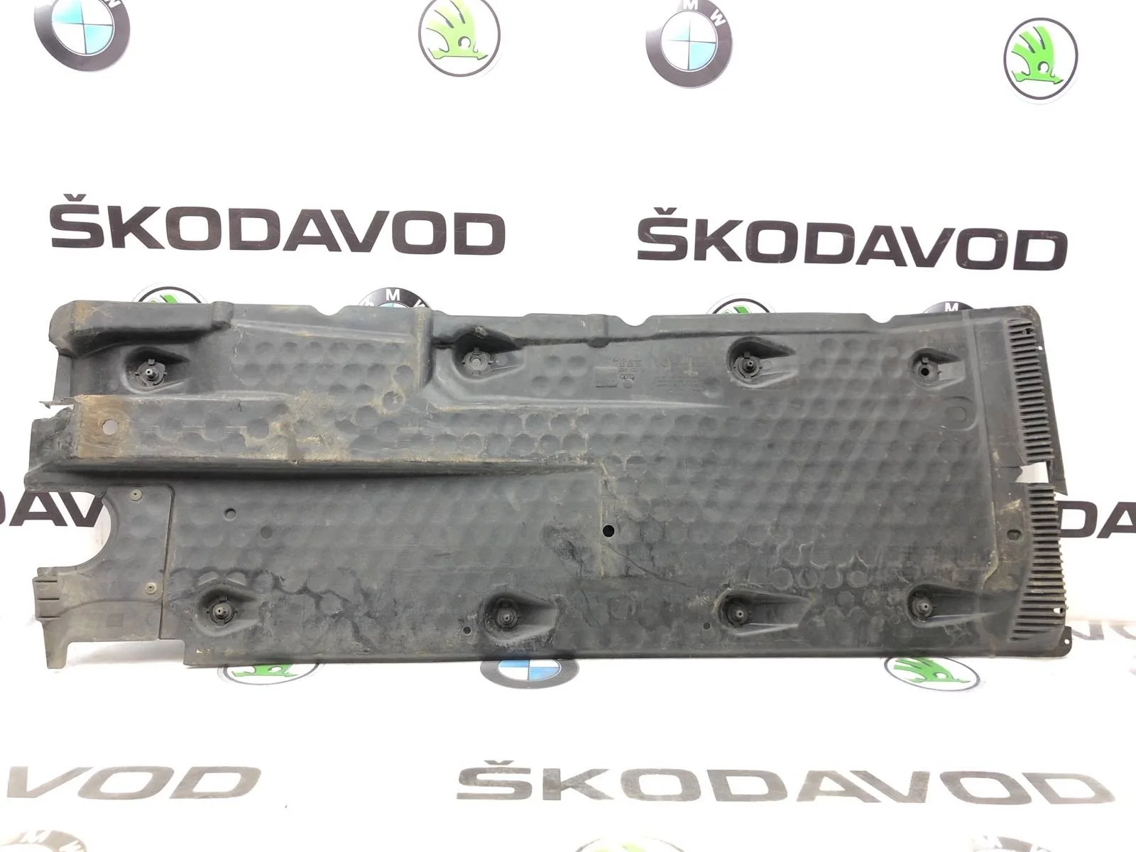 Защита днища Skoda Octavia 2010 1K0825212 A5 (1Z) 1.8 CDAB, правая